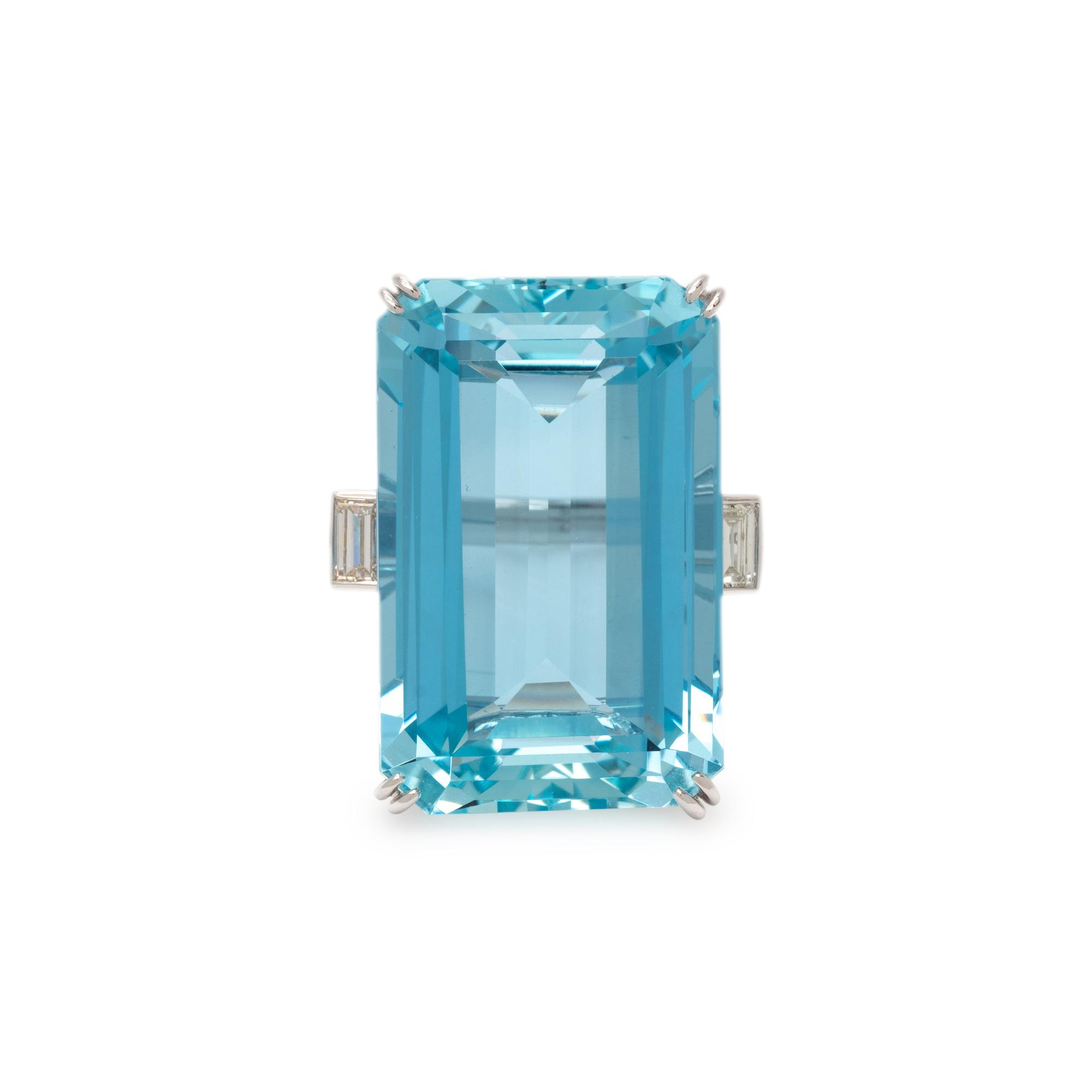 AQUAMARINE AND DIAMOND RING