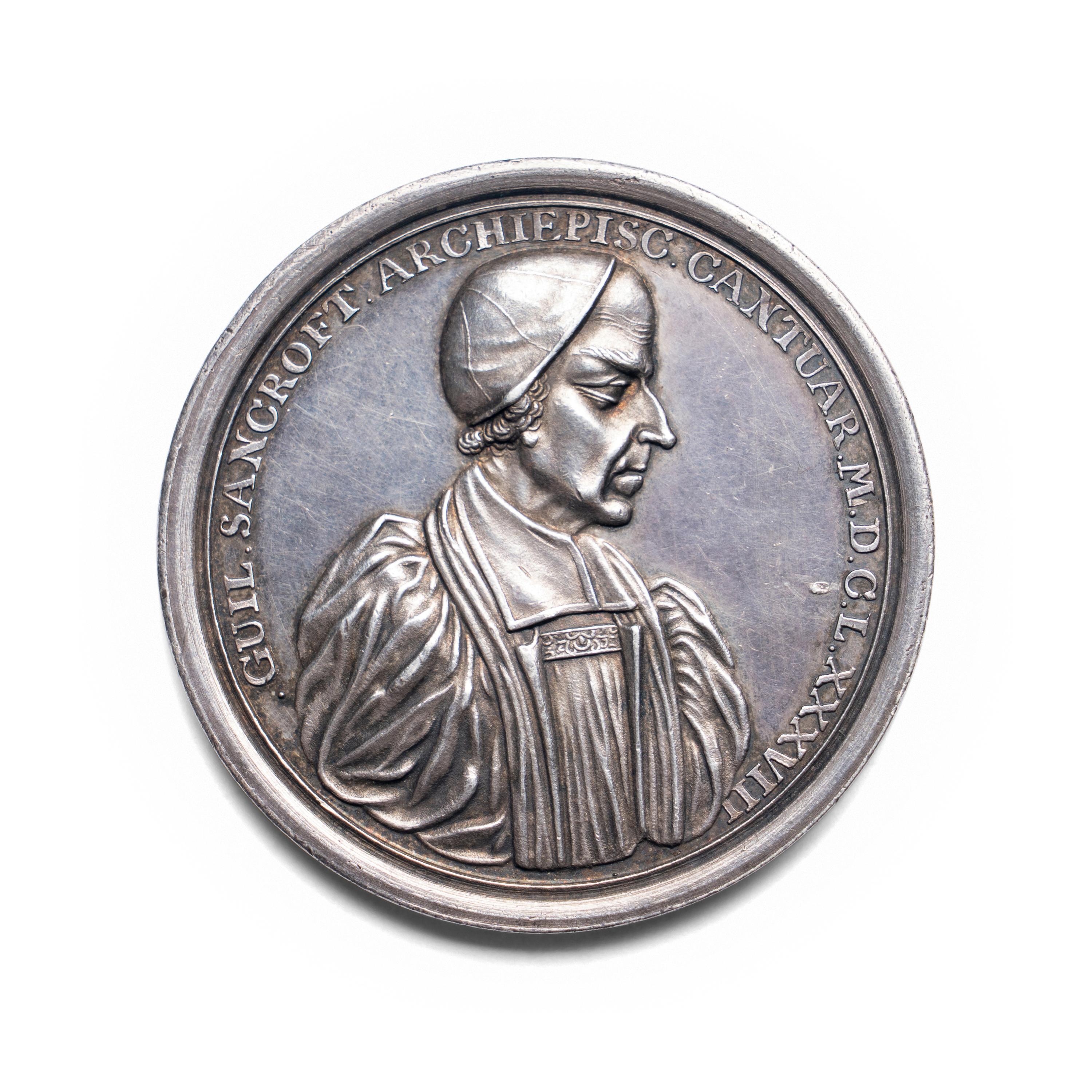 [ EXONUMIA] A British Silver Medallion by George Bower (17th Century) Commemorating the Imprisonment of Archibishop Sancroft and the Seven Bishops (60.6 g, 53m, Plain Edge)