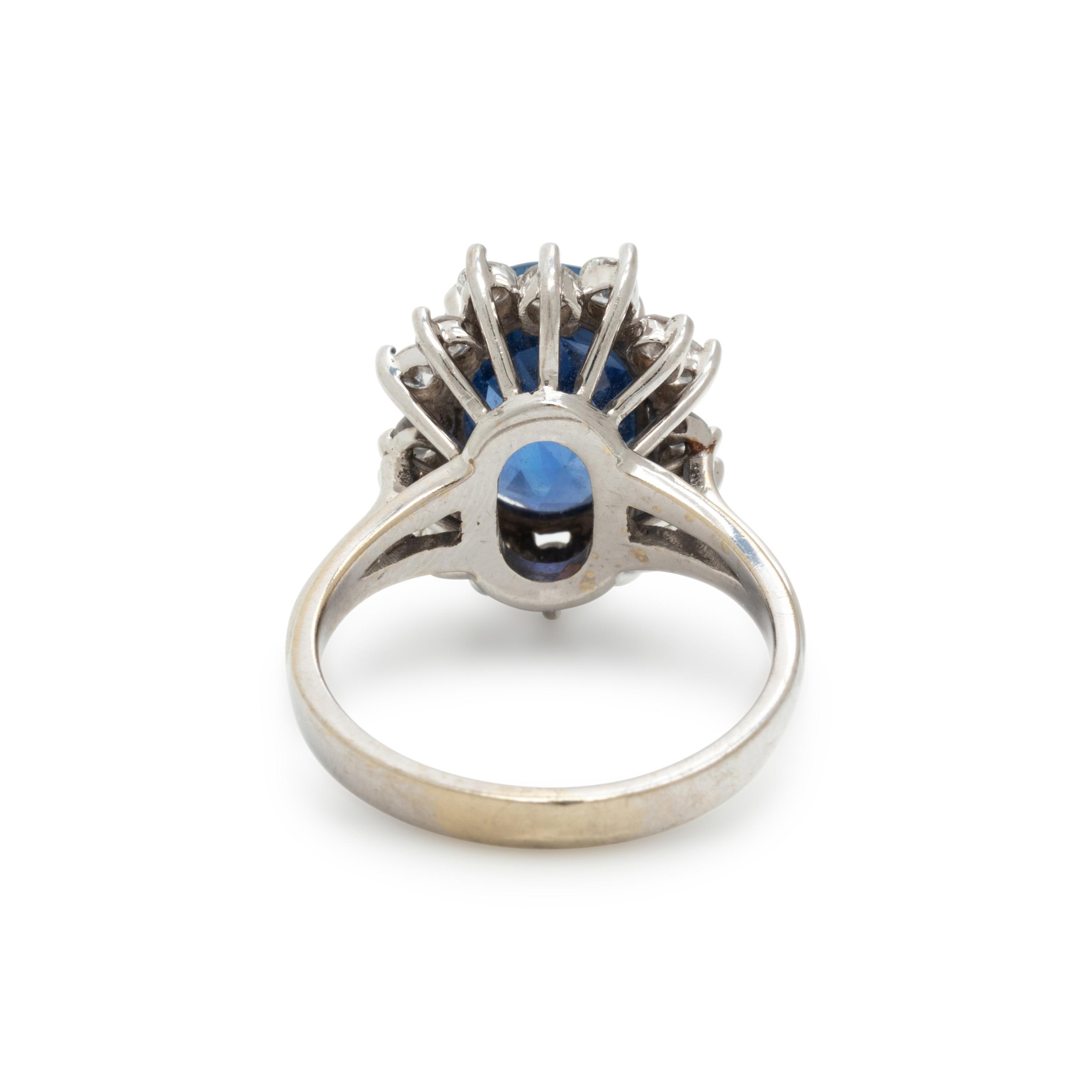 SAPPHIRE AND DIAMOND RING