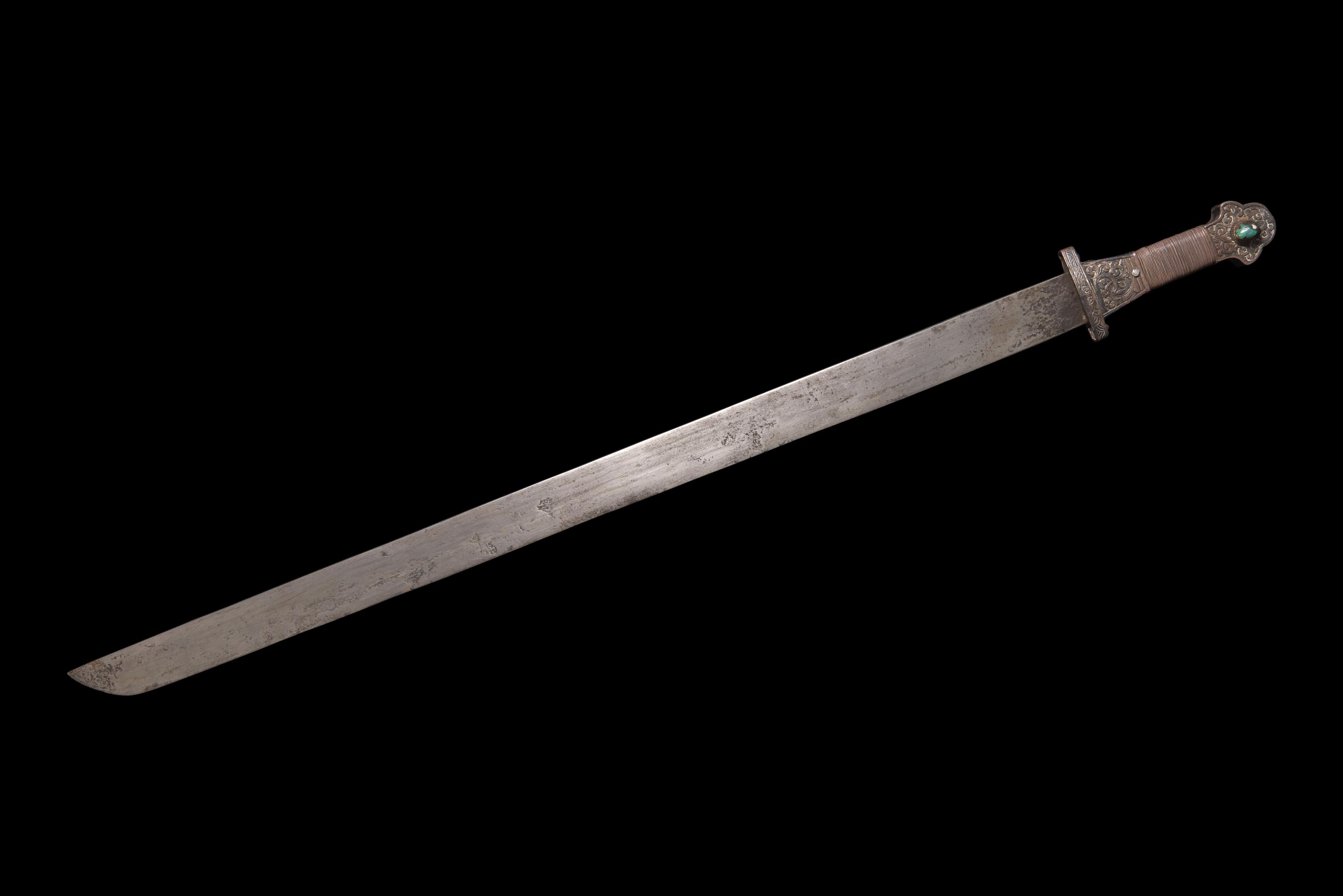 A Tibetan Embellished Sword and Scabbard, Dpa'Dam, 19th Century or Earlier 十九世紀或更早 藏刀一把