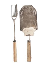 A Silver Two-Piece Fish Serving Set