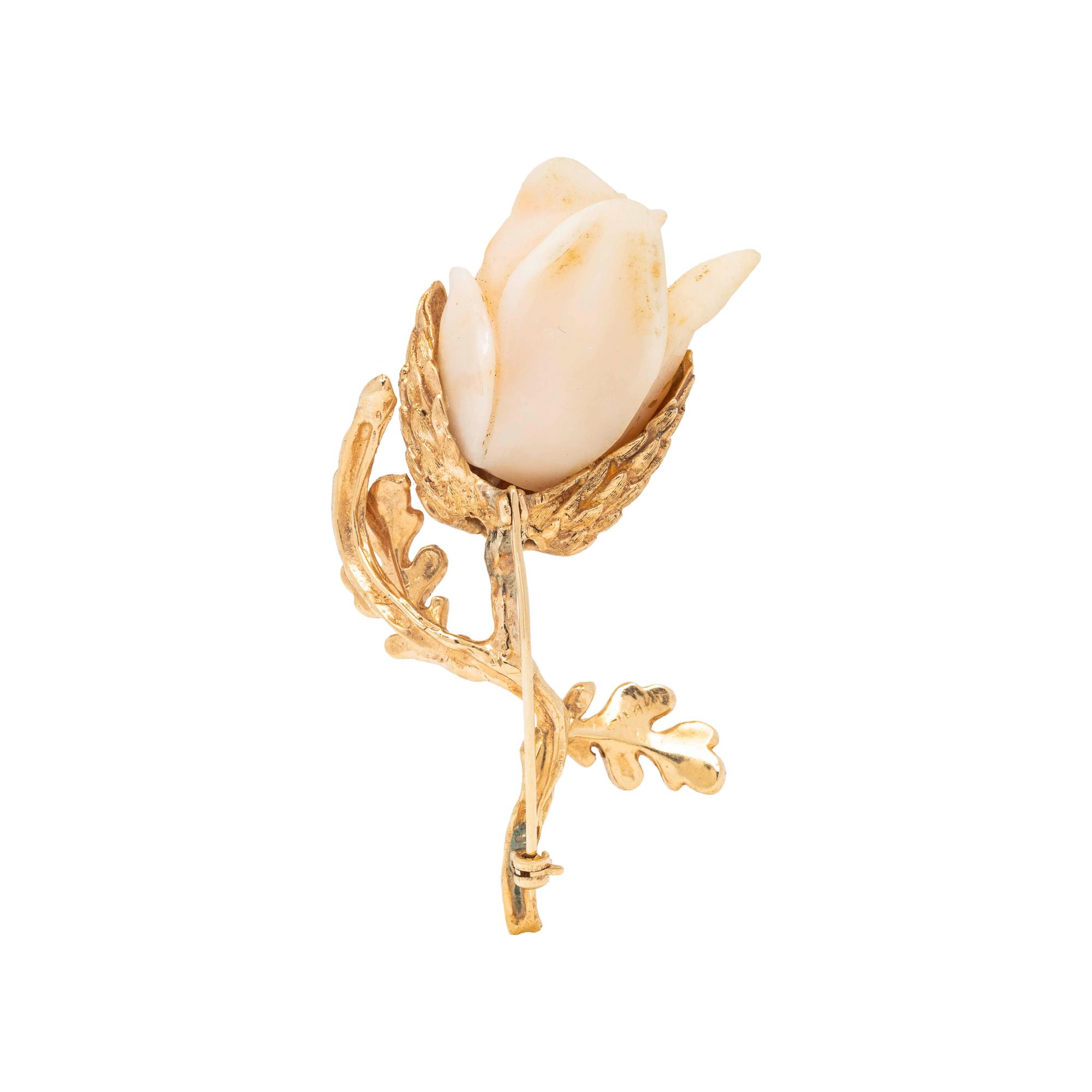 YELLOW GOLD AND ANGEL SKIN CORAL ROSE BROOCH