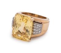 YELLOW SAPPHIRE AND DIAMOND RING