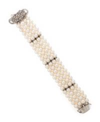 CULTURED PEARL AND DIAMOND BRACELET