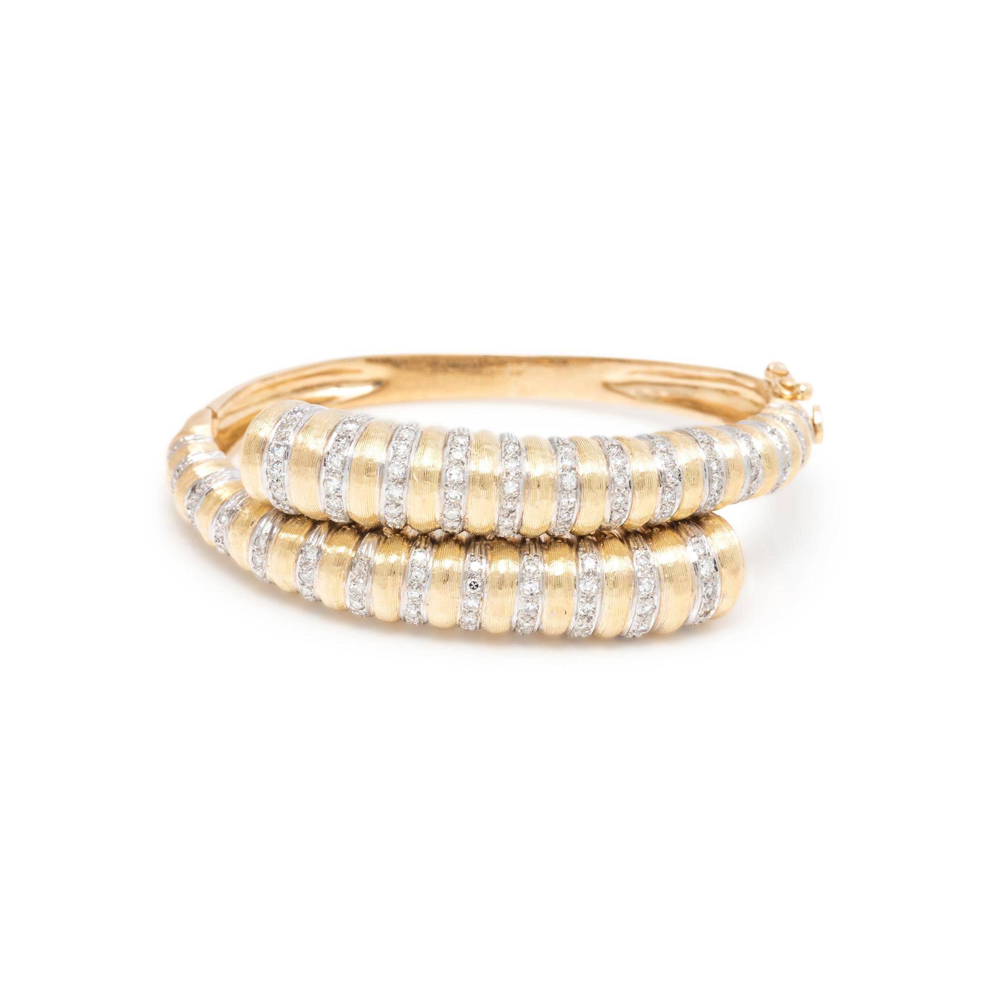 BICOLOR GOLD AND DIAMOND BANGLE BRACELET