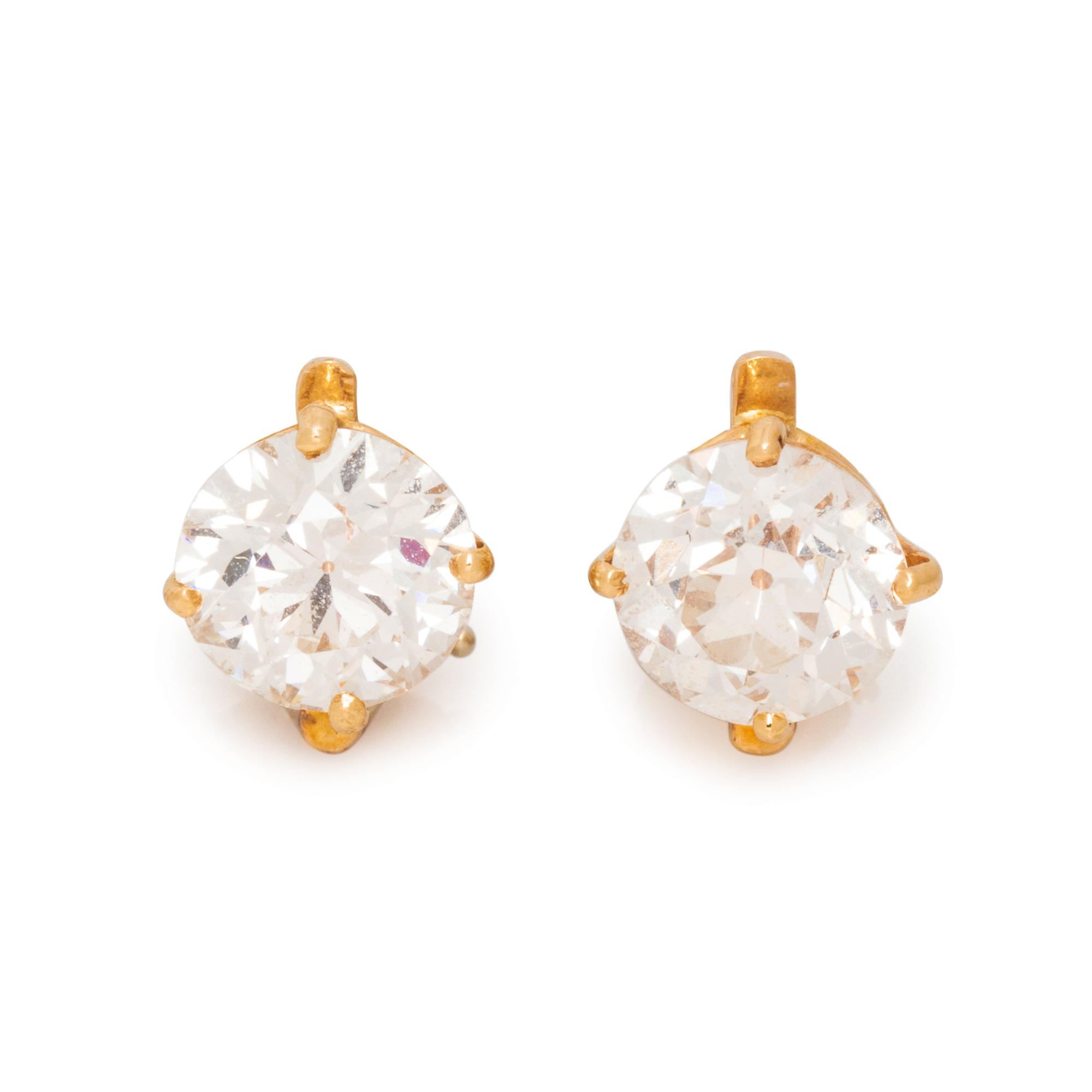 DIAMOND STUD EARCLIPS
