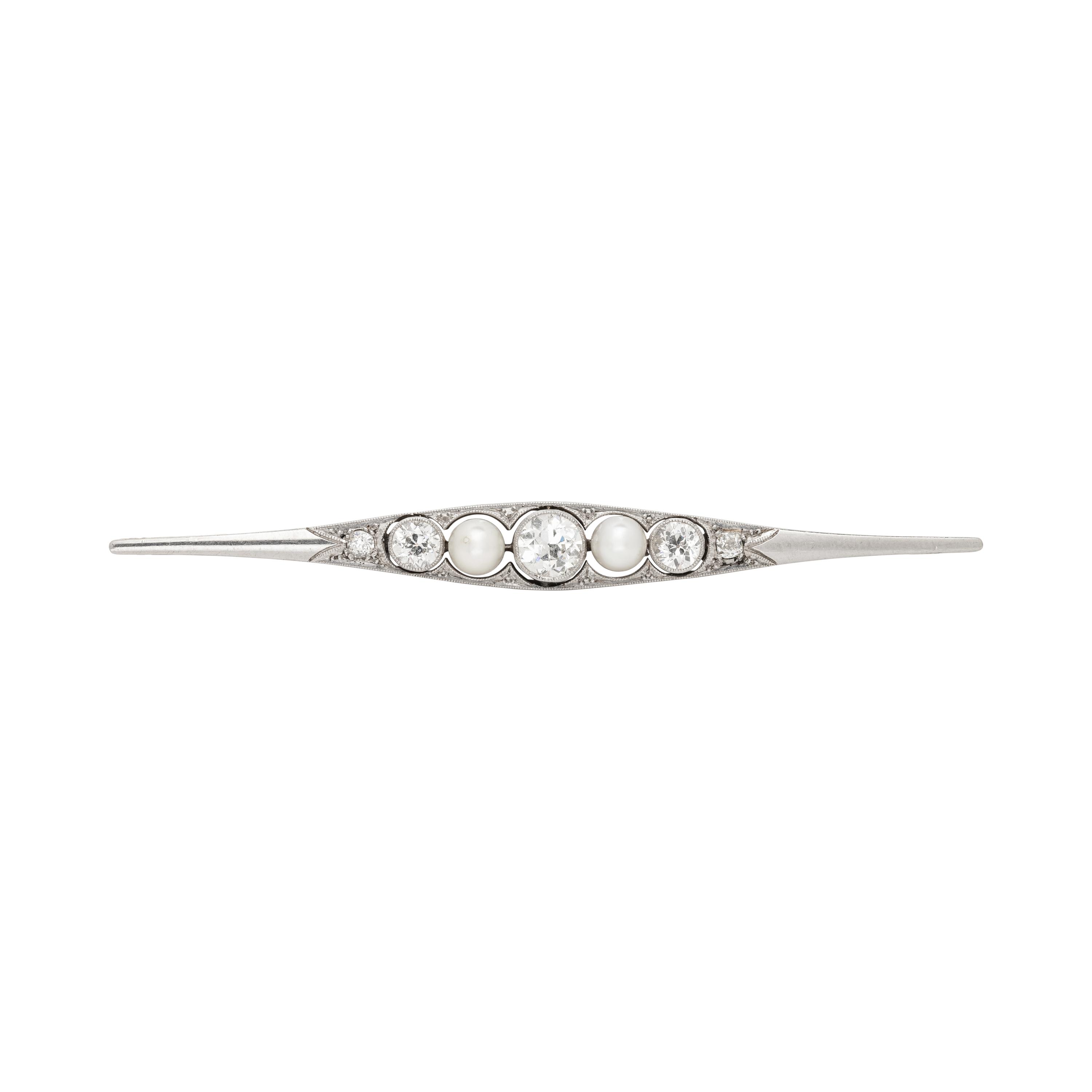 EDWARDIAN, PLATINUM-TOPPED GOLD, PEARL AND DIAMOND BROOCH