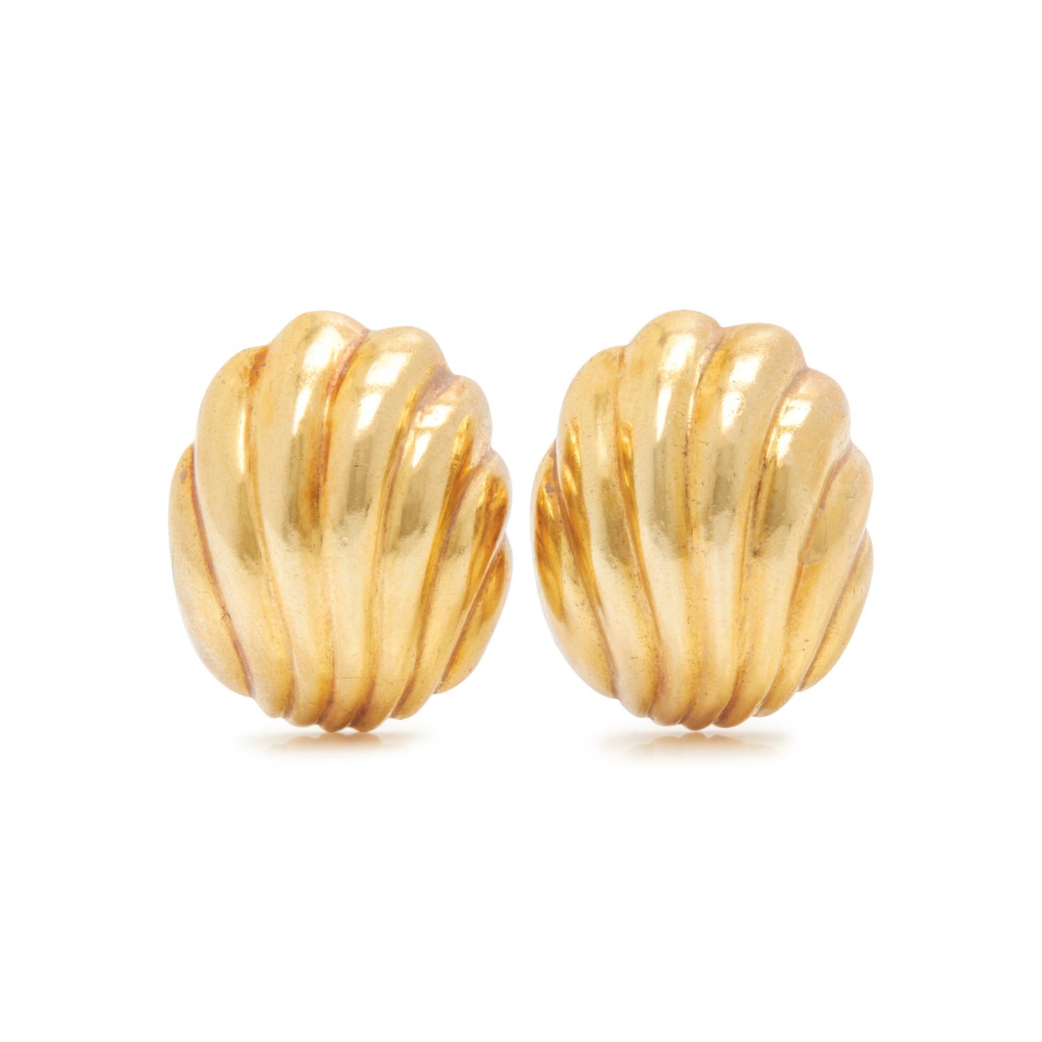 CARTIER, YELLOW GOLD CLIP EARRINGS