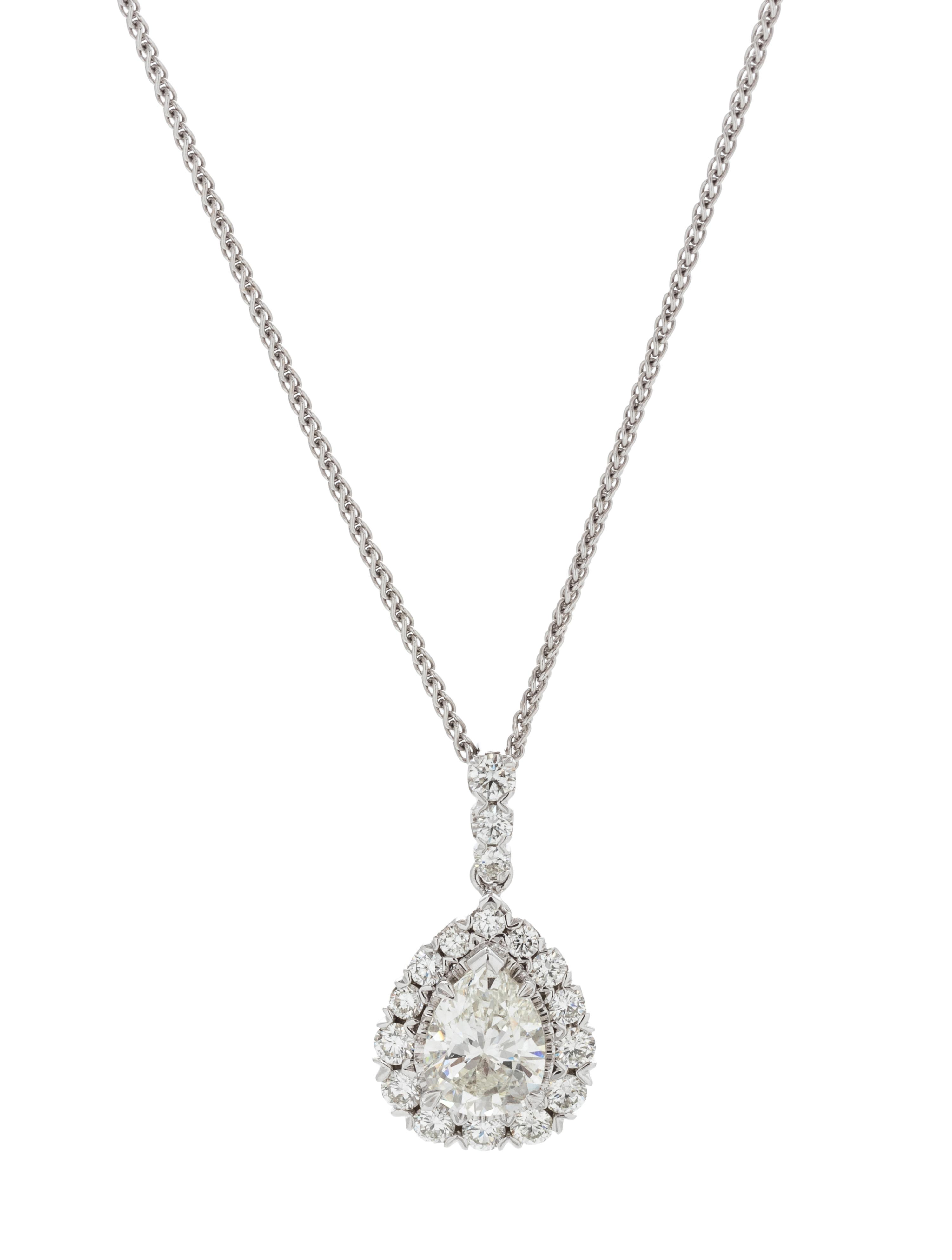 DIAMOND PENDANT/NECKLACE
