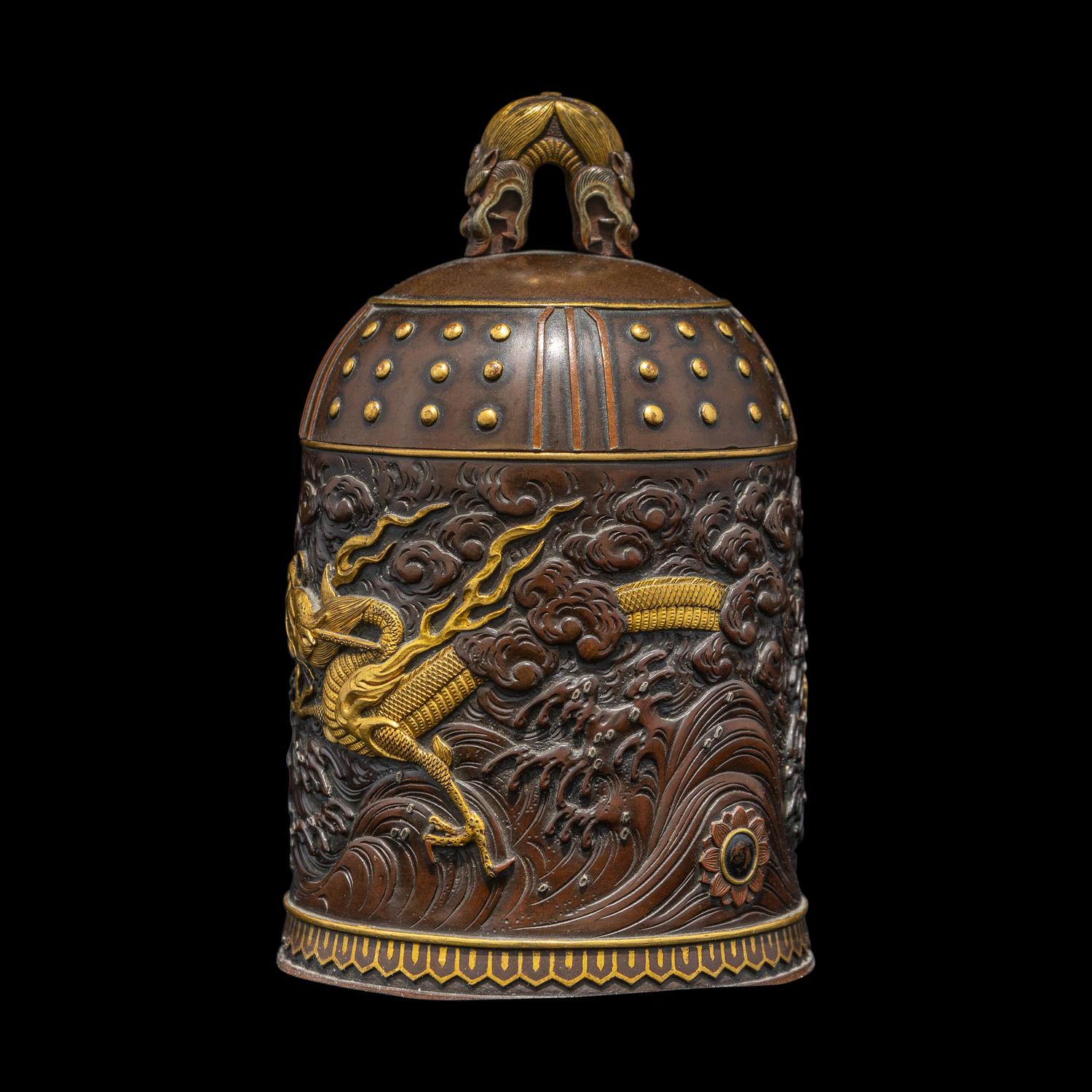 Inoue of Kyoto, A Japanese Parcel Gilt and Patinated Bronze Bell-Form Covered Jar, Meiji Period — 日本明治時期 京都井上製龍紋鐘式蓋盒