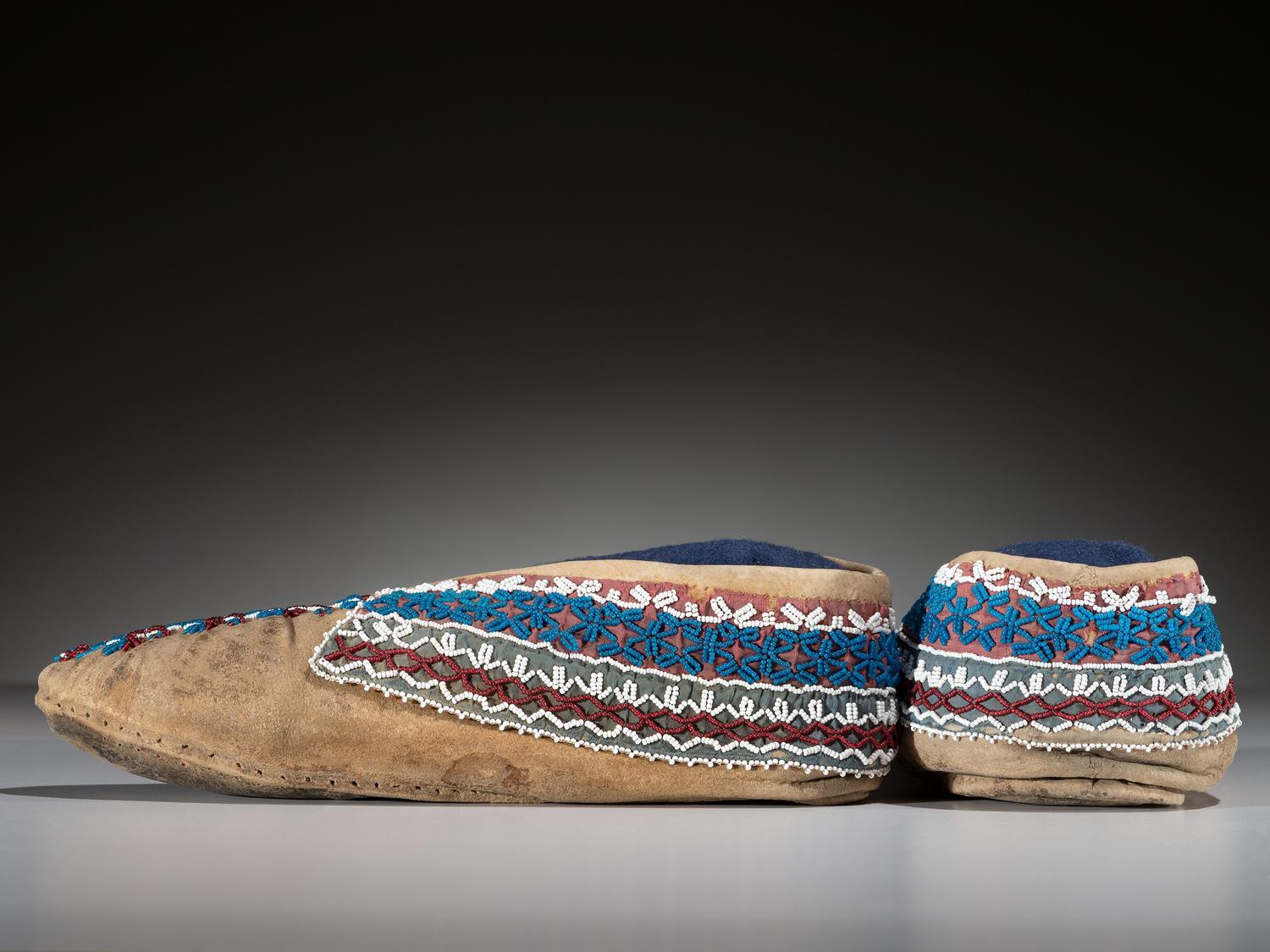 Seneca Soft-Soled Hide Moccasins
