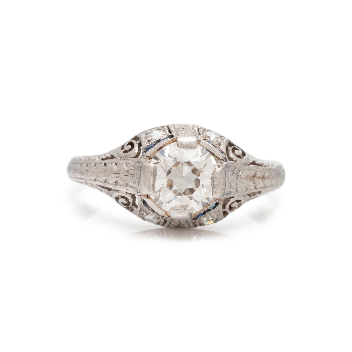 DIAMOND AND SAPPHIRE RING