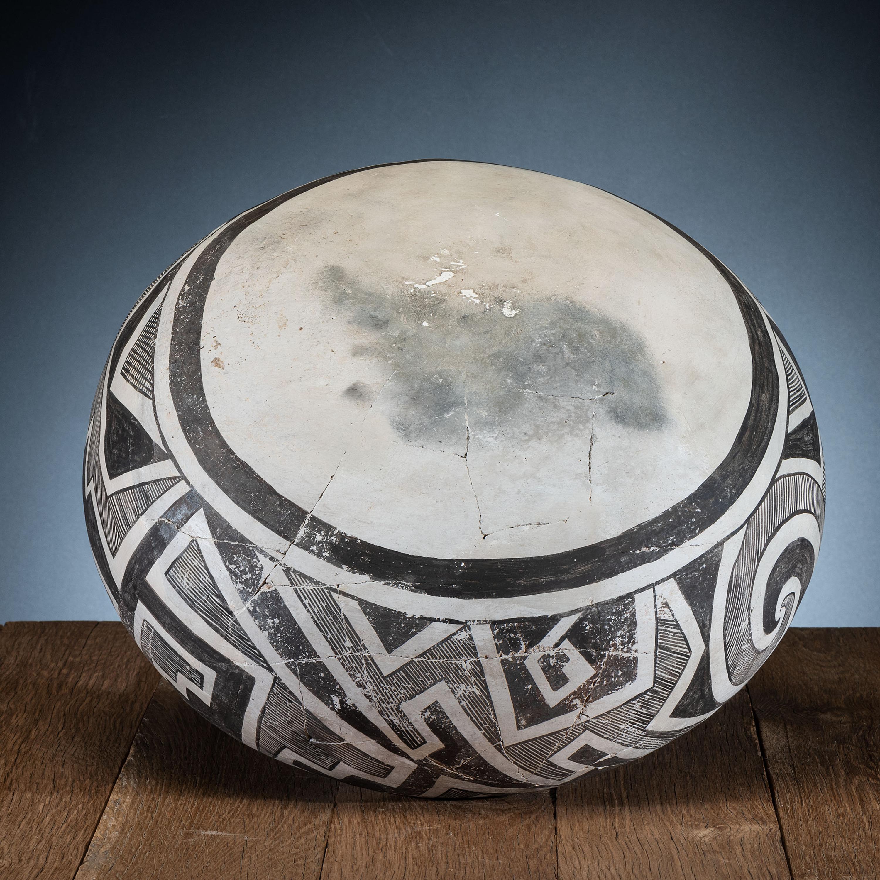 Anasazi Mogollan Black-on-White Pottery Storage Jar
