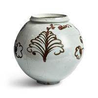 A Large Korean Iron Brown Underglaze White Porcelain Jar, Joseon Dynasty, 17th Century