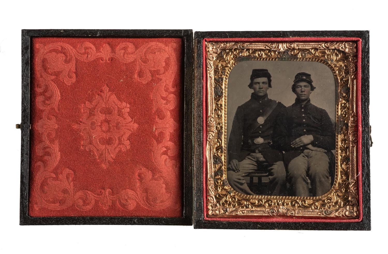 [CIVIL WAR - PHOTOGRAPHY]. Sixth plate tintype of a pair of federal infantrymen in full kit.