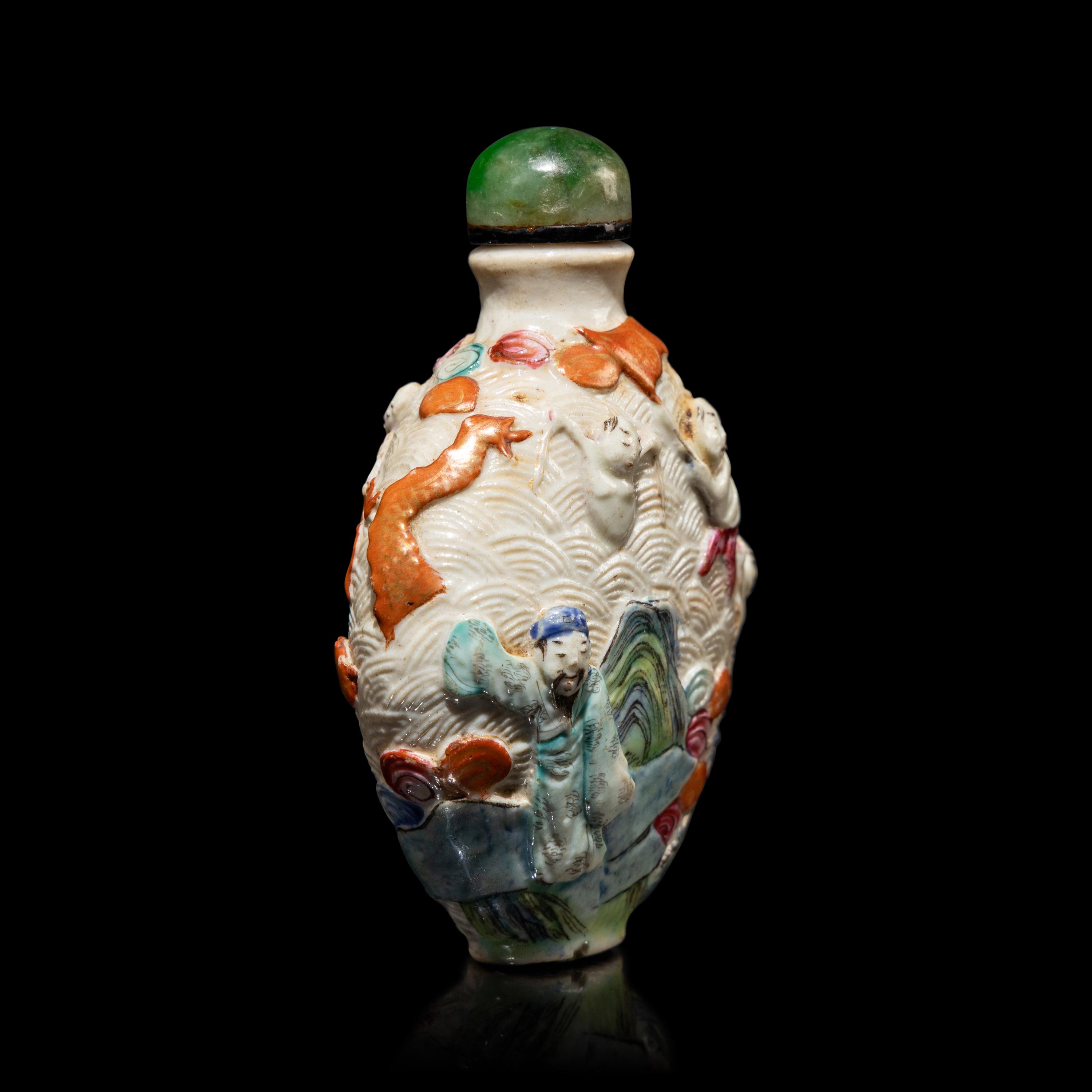 Nine Chinese Snuff Bottles, 19th-Early 20th Century — 晚清-民國 各式鼻烟壺一組九只
