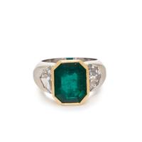 COLOMBIAN EMERALD AND DIAMOND RING