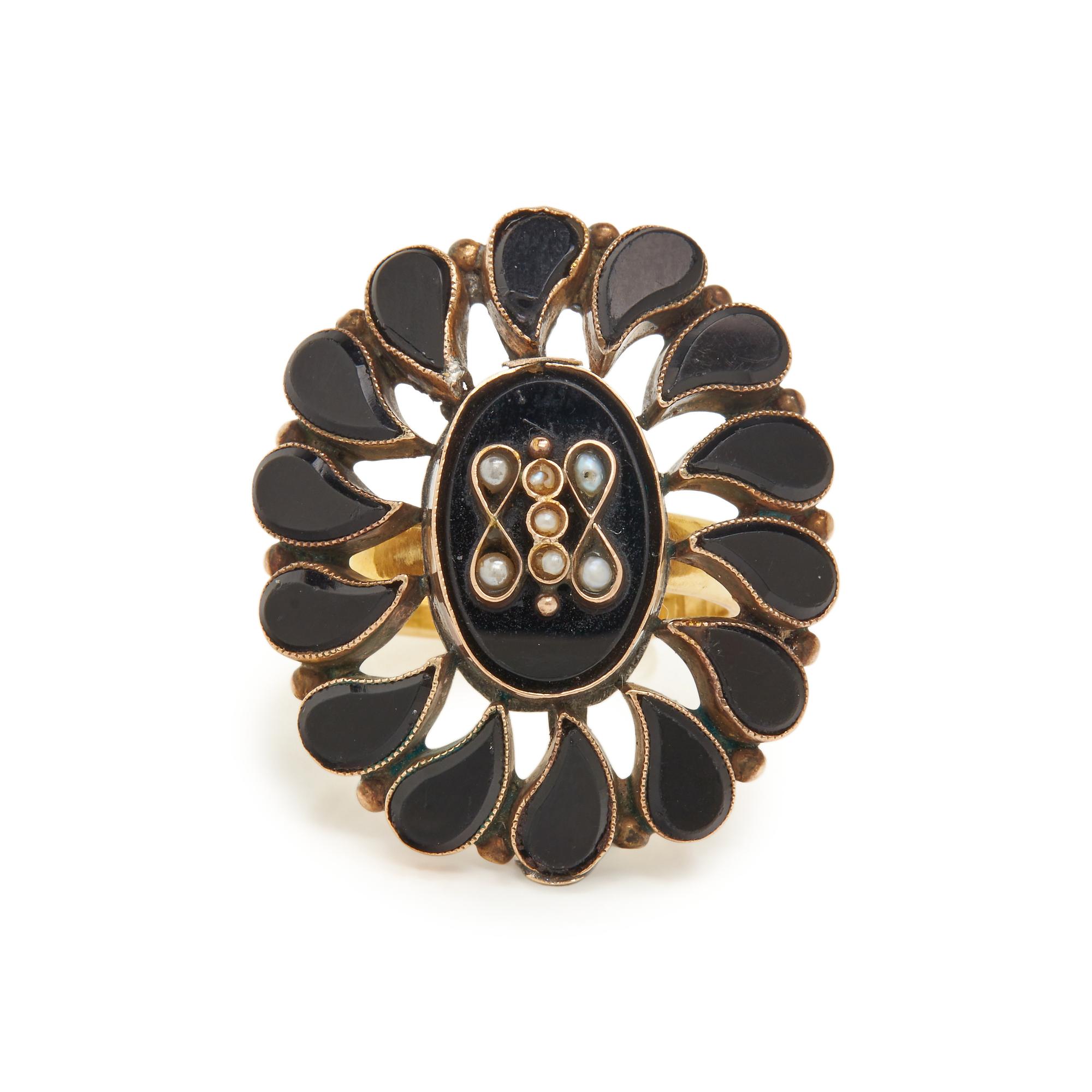 YELLOW GOLD AND ONYX WATCH AND RING