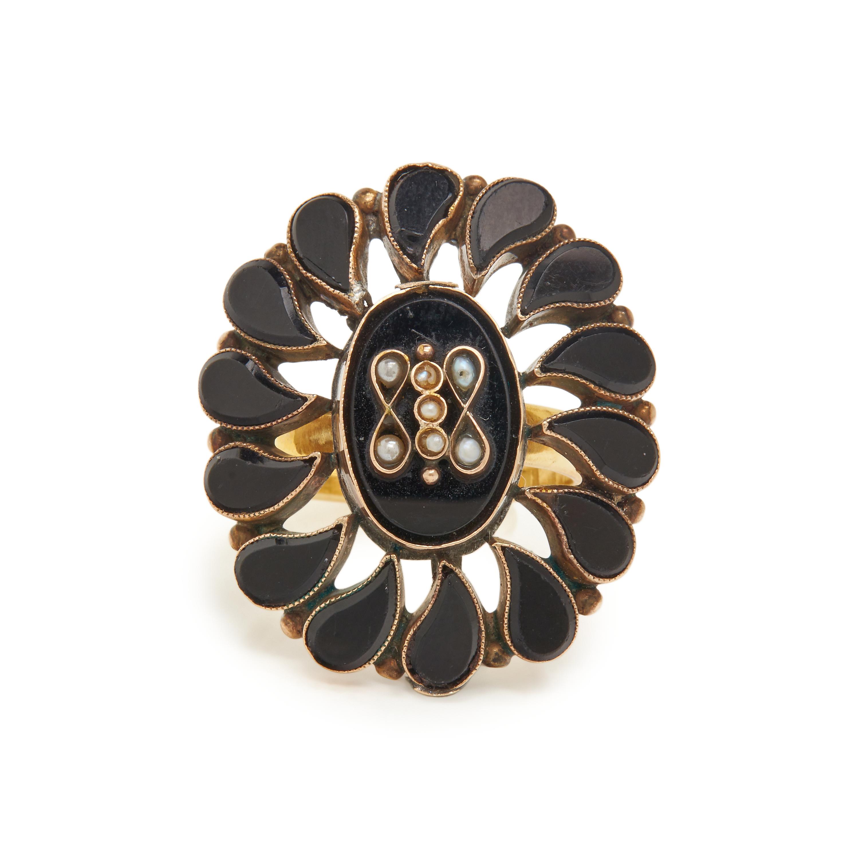 YELLOW GOLD AND ONYX WATCH AND RING