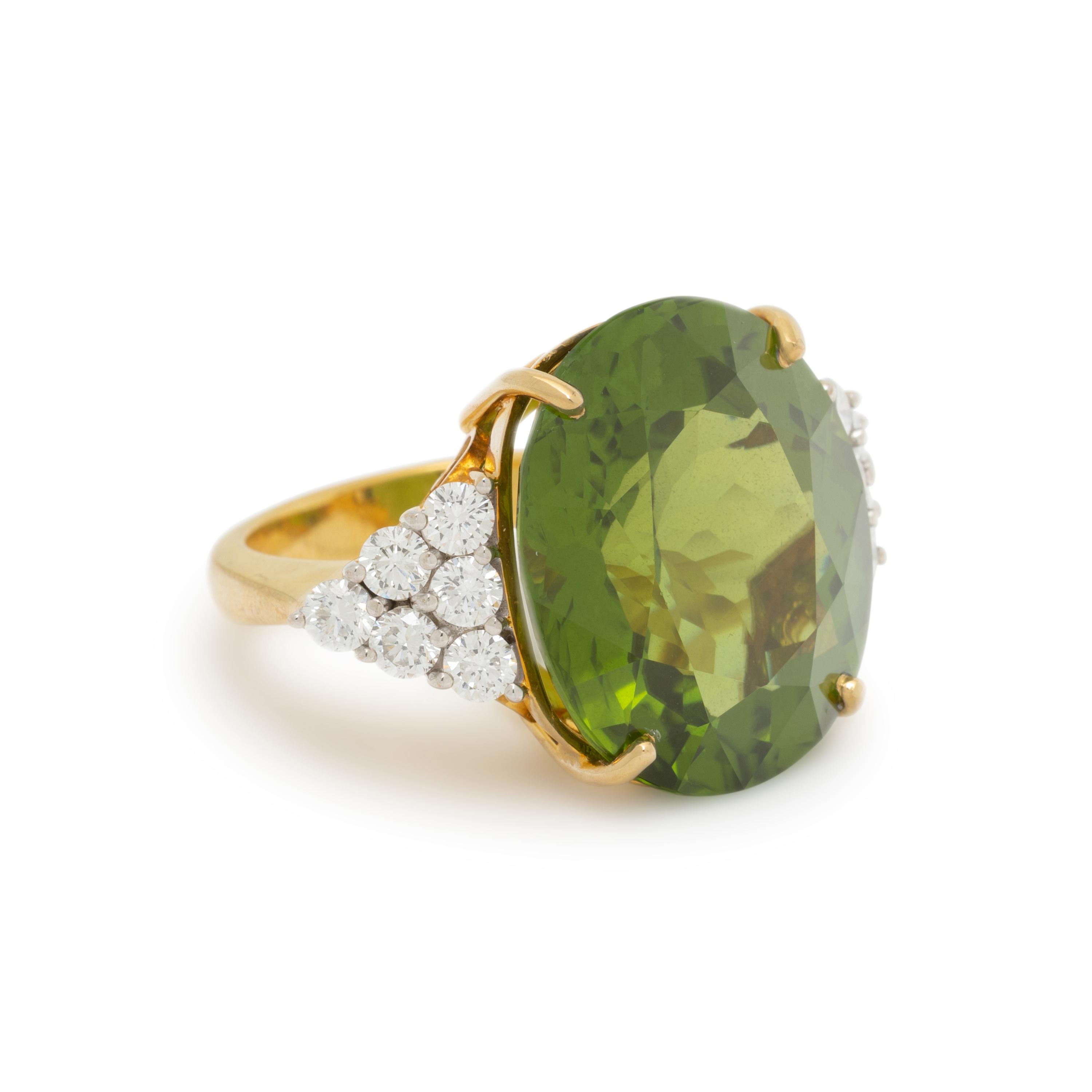 PERIDOT, DIAMOND, AND YELLOW GOLD RING