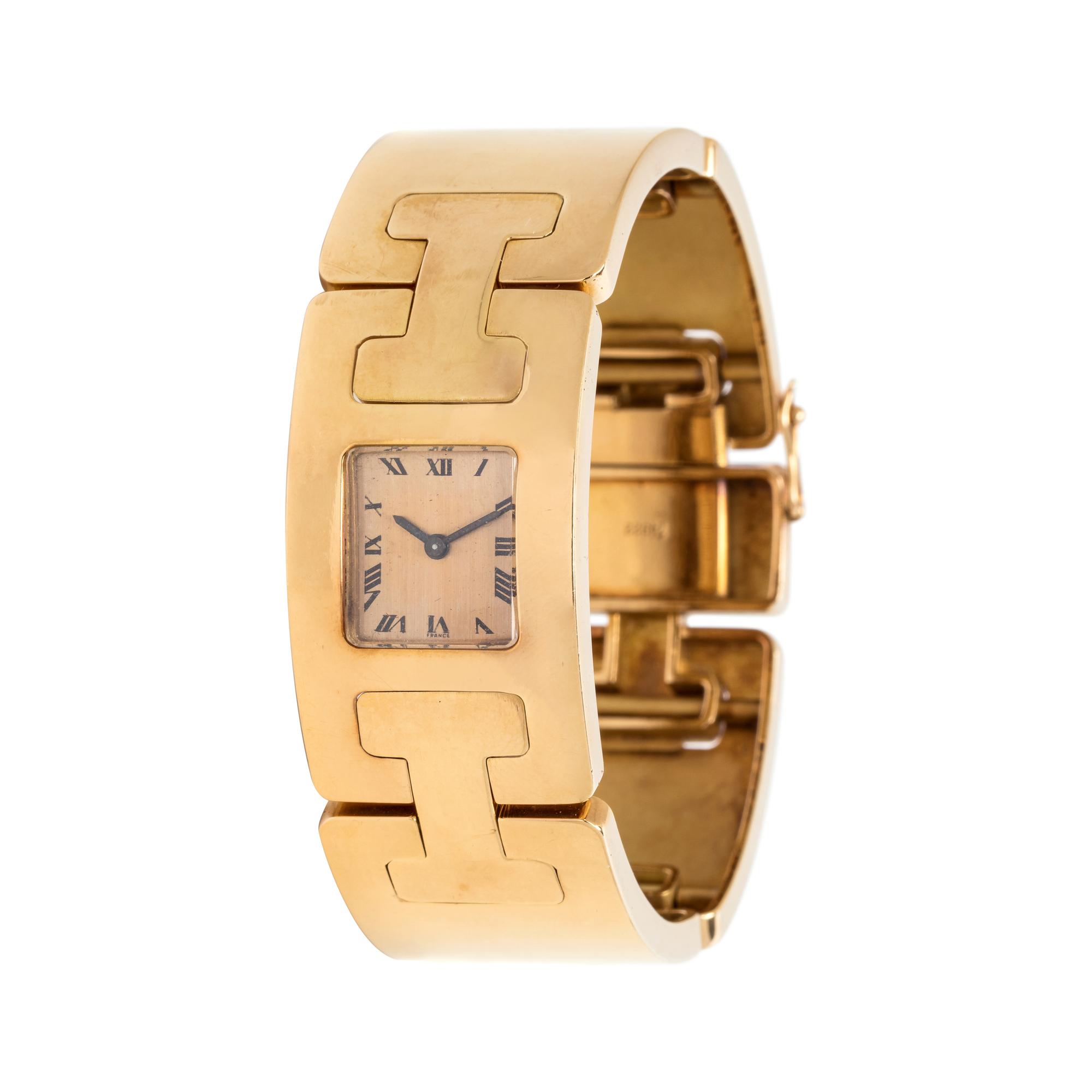 UTI WATCH CO., VINTAGE, 18K YELLOW GOLD WRISTWATCH