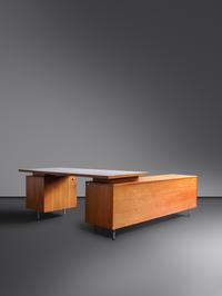 Executive Office Desk and Return Herman Miller, USA