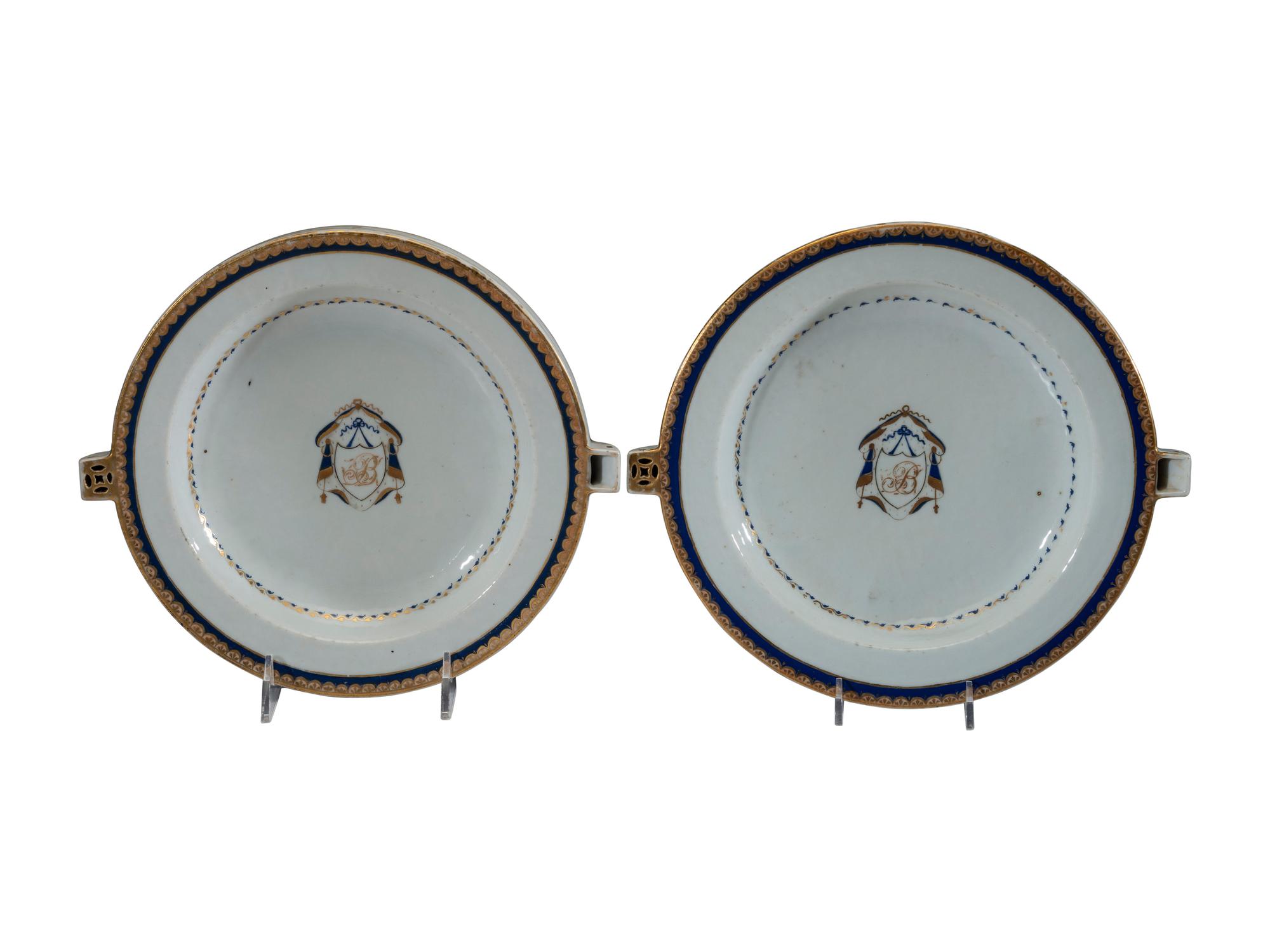 Eleven Chinese Export Porcelain Articles