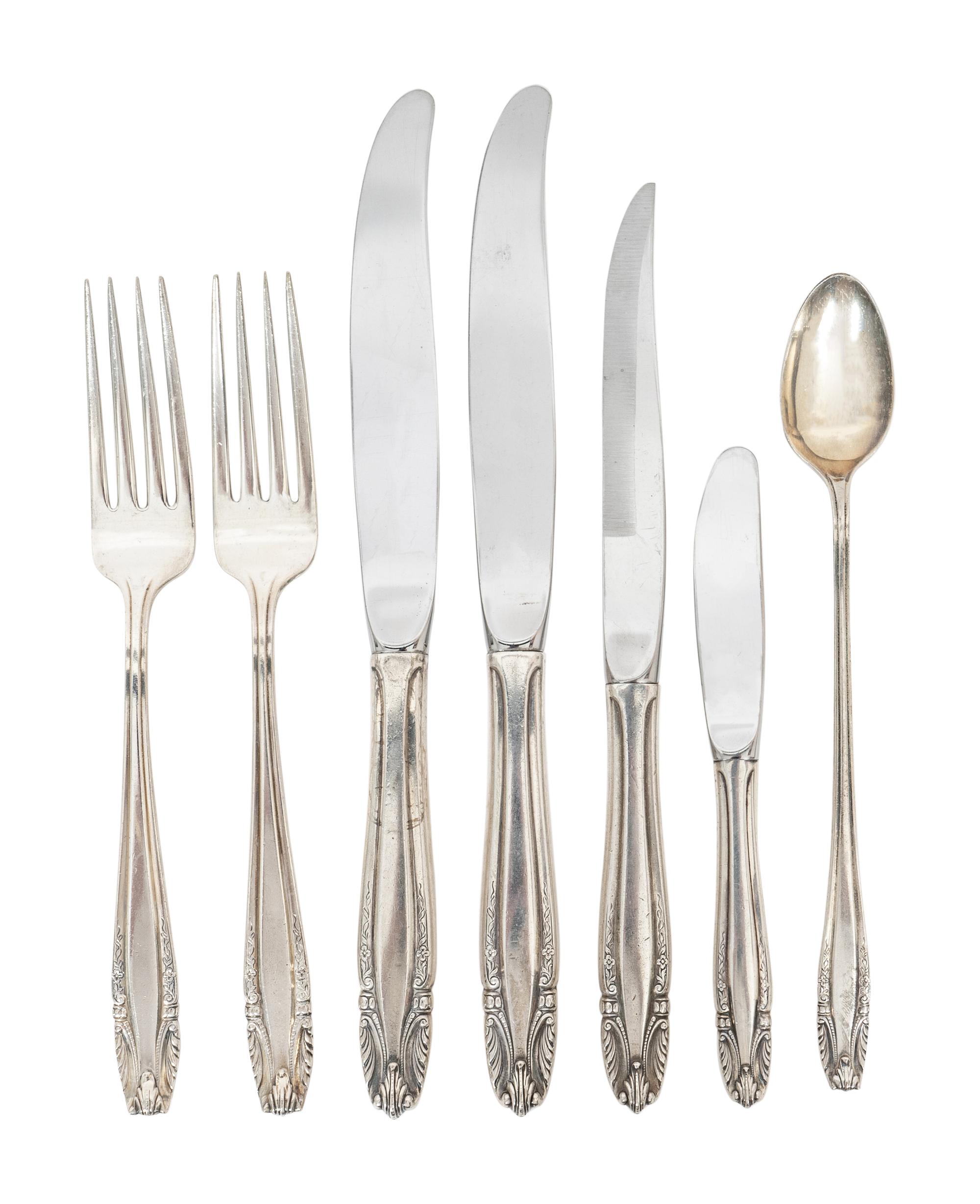 A Wallace Silversmiths Sterling Silver Part Flatware Service