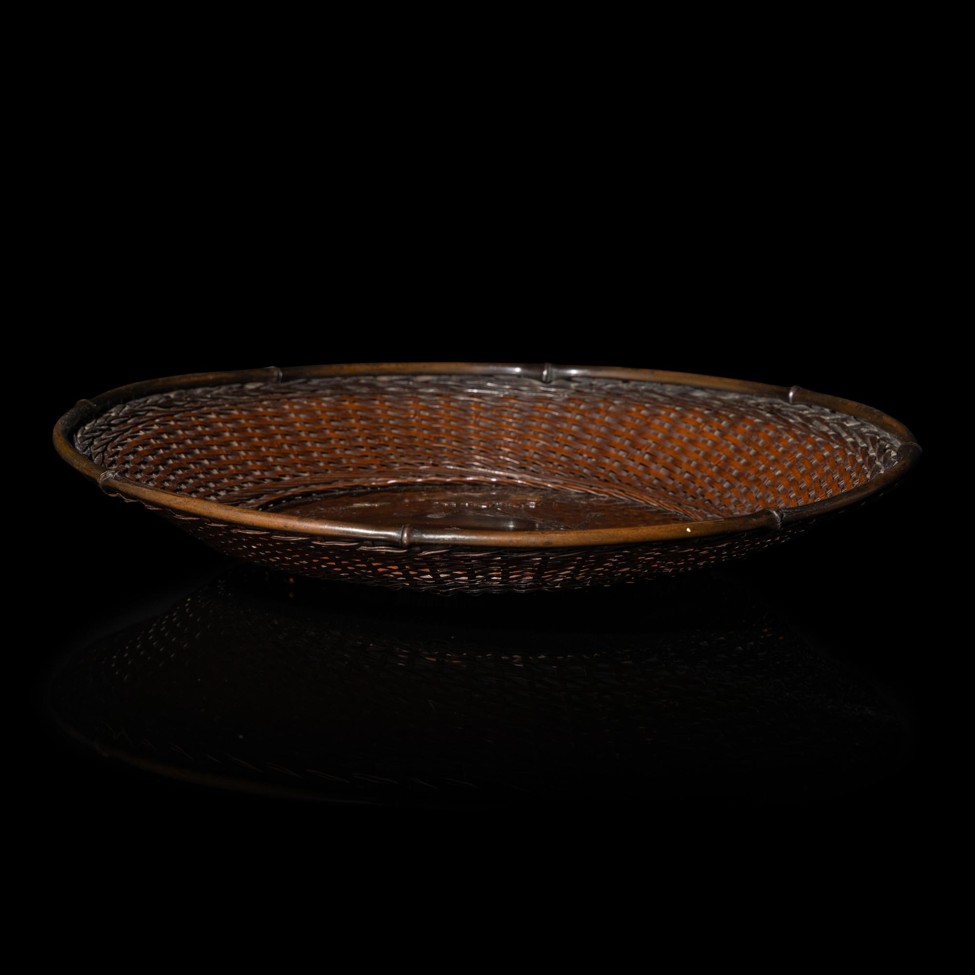 A Japanese Copper and Mixed Metal 'Basket' Plate, 20th Century — 日本銅盤