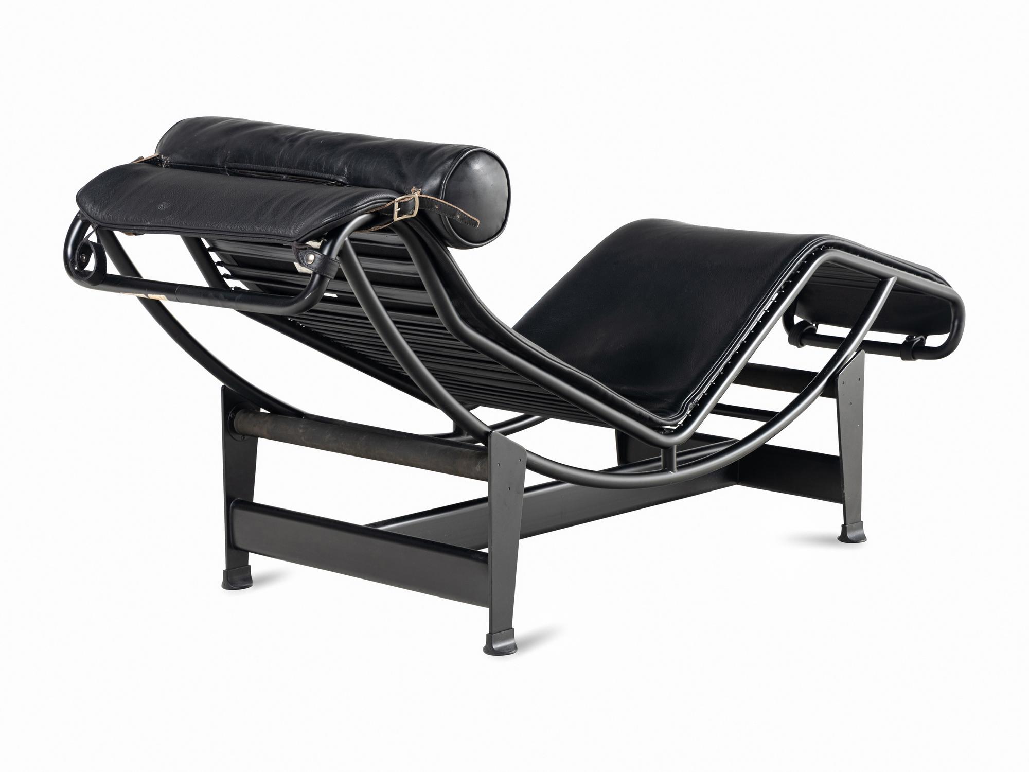 LC4 Adjustable Chaise Lounge Cassina, Italy