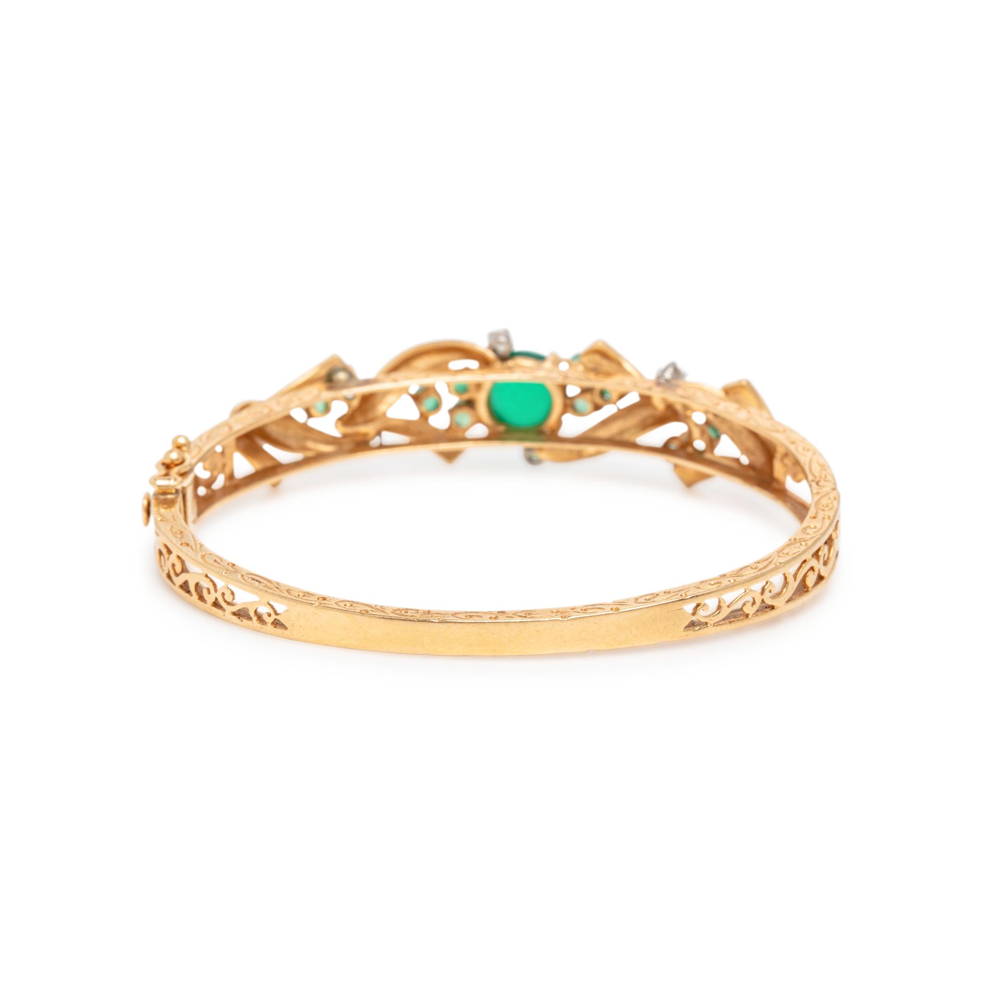 CHRYSOPRASE, DIAMOND, AND YELLOW GOLD BANGLE BRACELET