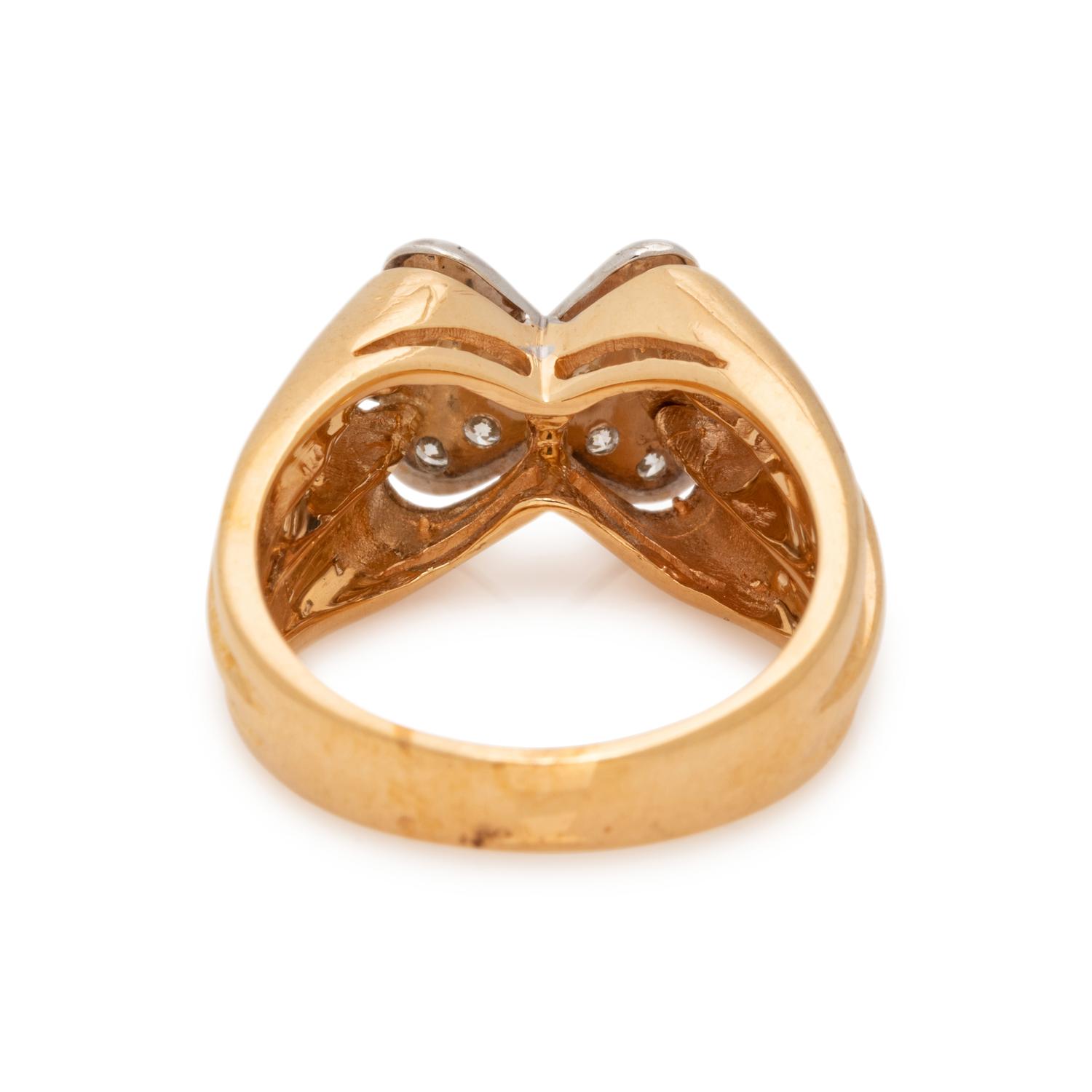 YELLOW GOLD AND DIAMOND RING