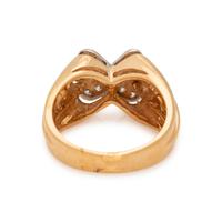 YELLOW GOLD AND DIAMOND RING