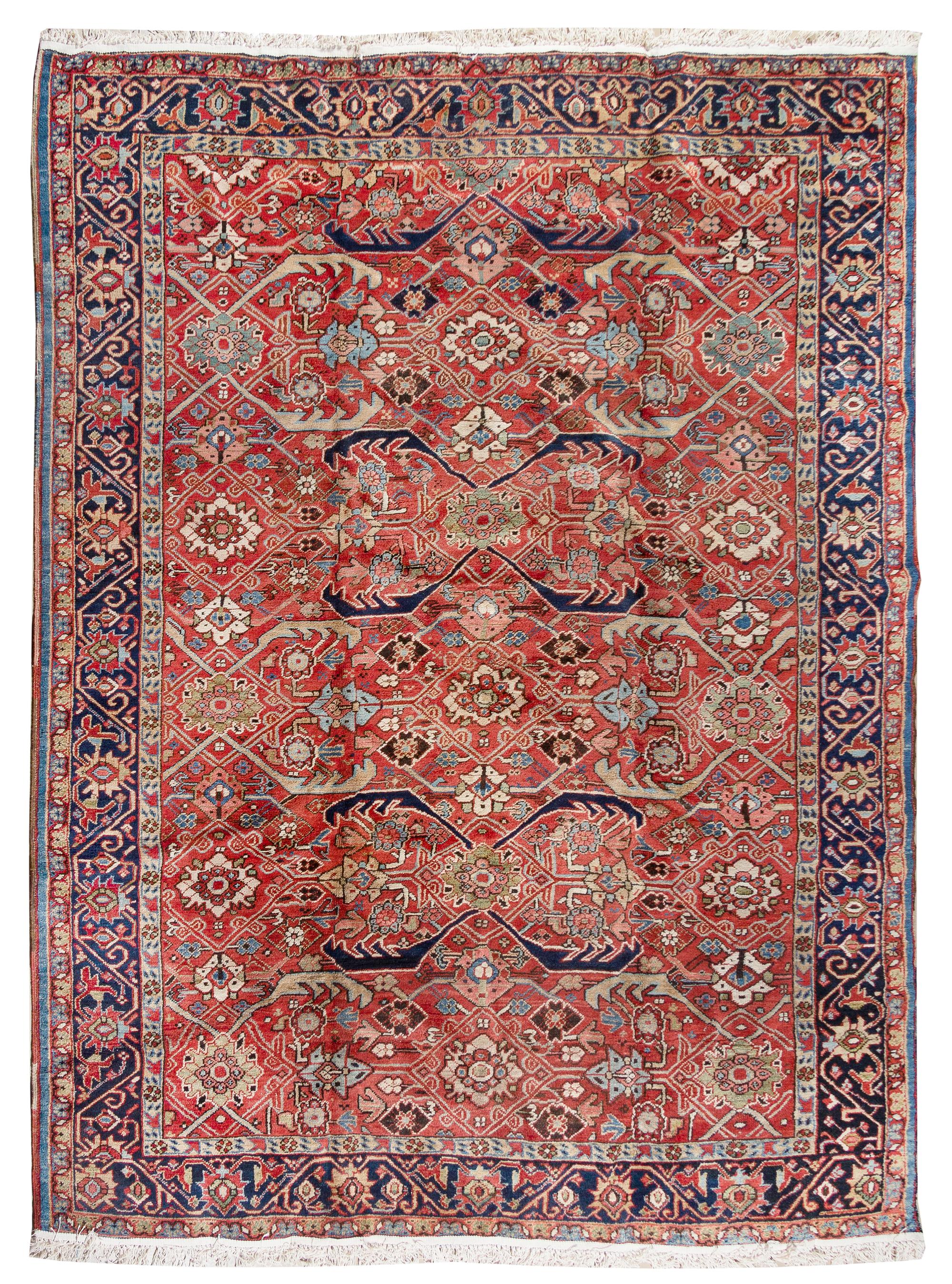 A Heriz Wool Rug 9 feet 10 inches x 7 feet 10 inches. — FIRST HALF 20TH CENTURY