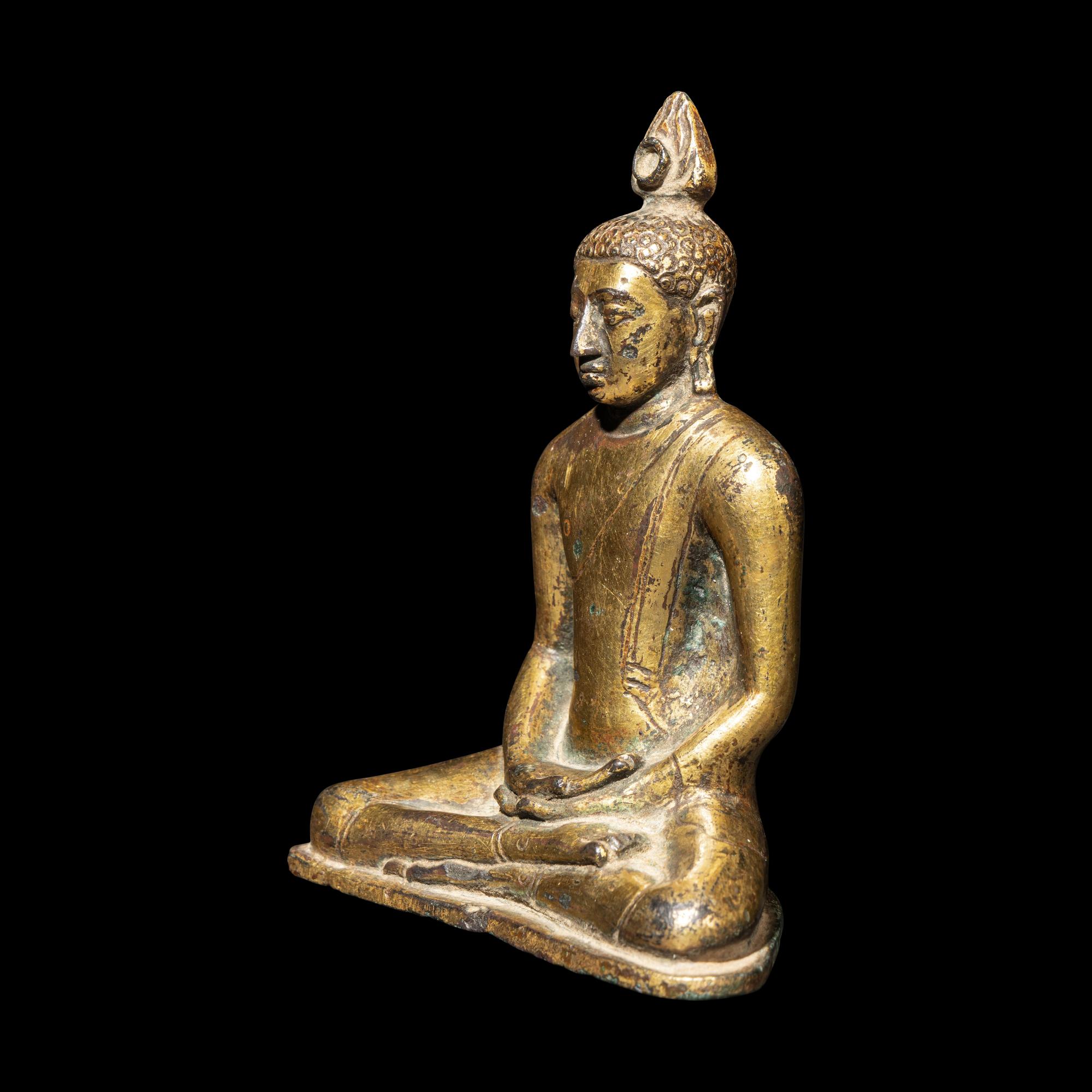 A Gilt Bronze Figure of Seated Buddha Shakyamuni, Sri Lanka, Anuradhapura, 7th-10th Century 六-七世紀 斯里蘭卡阿努拉德普勒時期銅鎏金坐佛