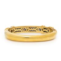 DIAMOND AND YELLOW GOLD BANGLE BRACELET