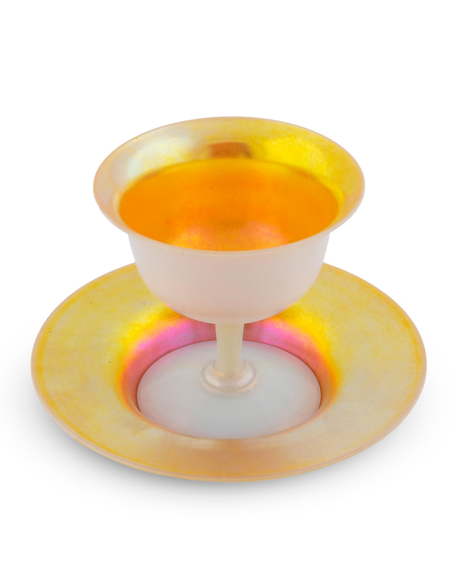 A Steuben Style Aurene Glass Sherbet and Underplate — 20TH CENTURY