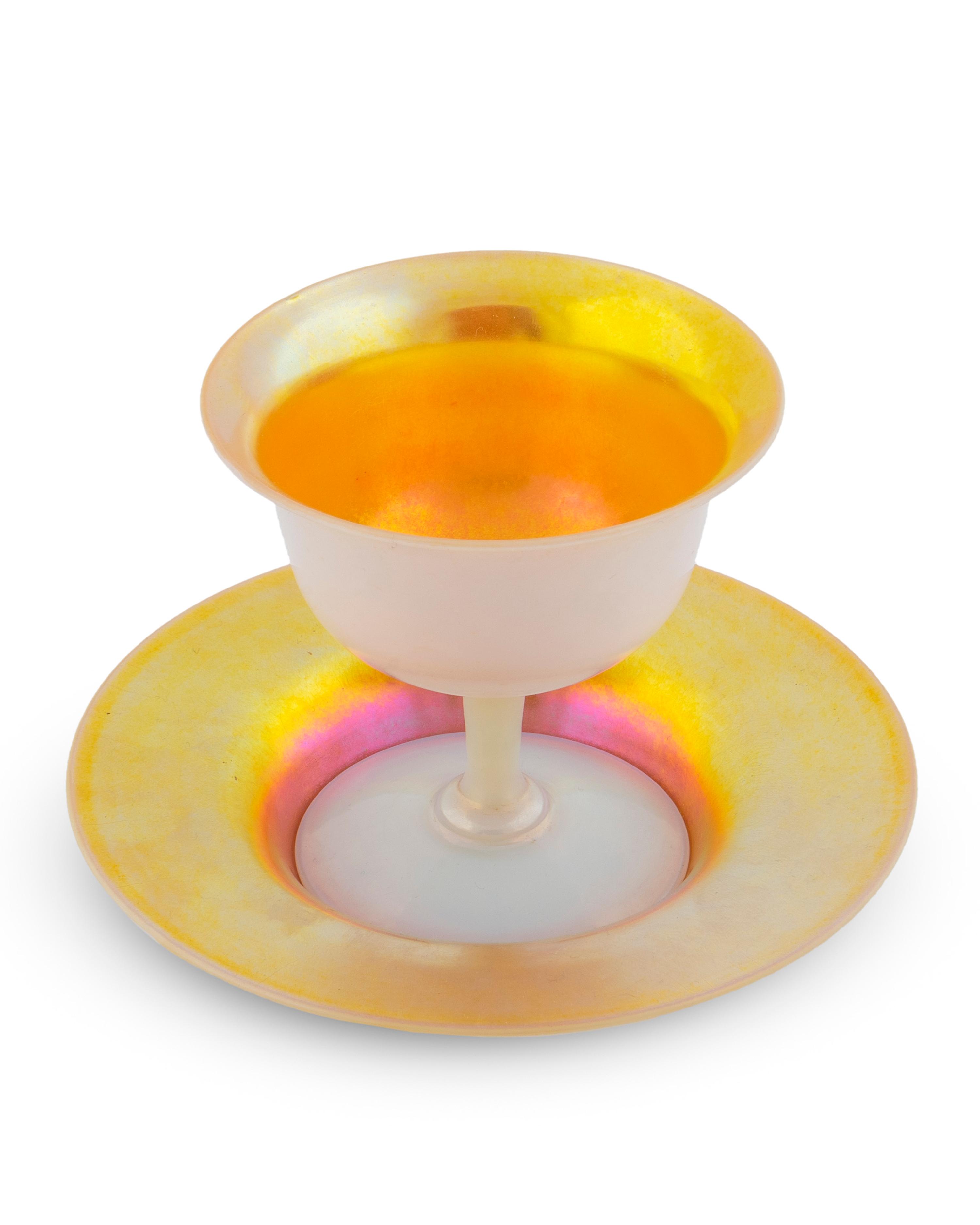 A Steuben Style Aurene Glass Sherbet and Underplate — 20TH CENTURY