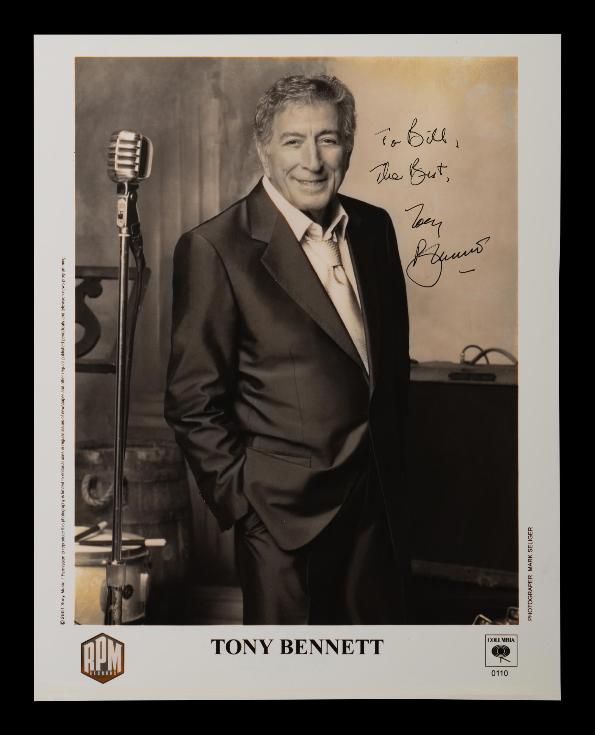 (Celebrity) A group of 10 autographed photos of musical stars, comprising: