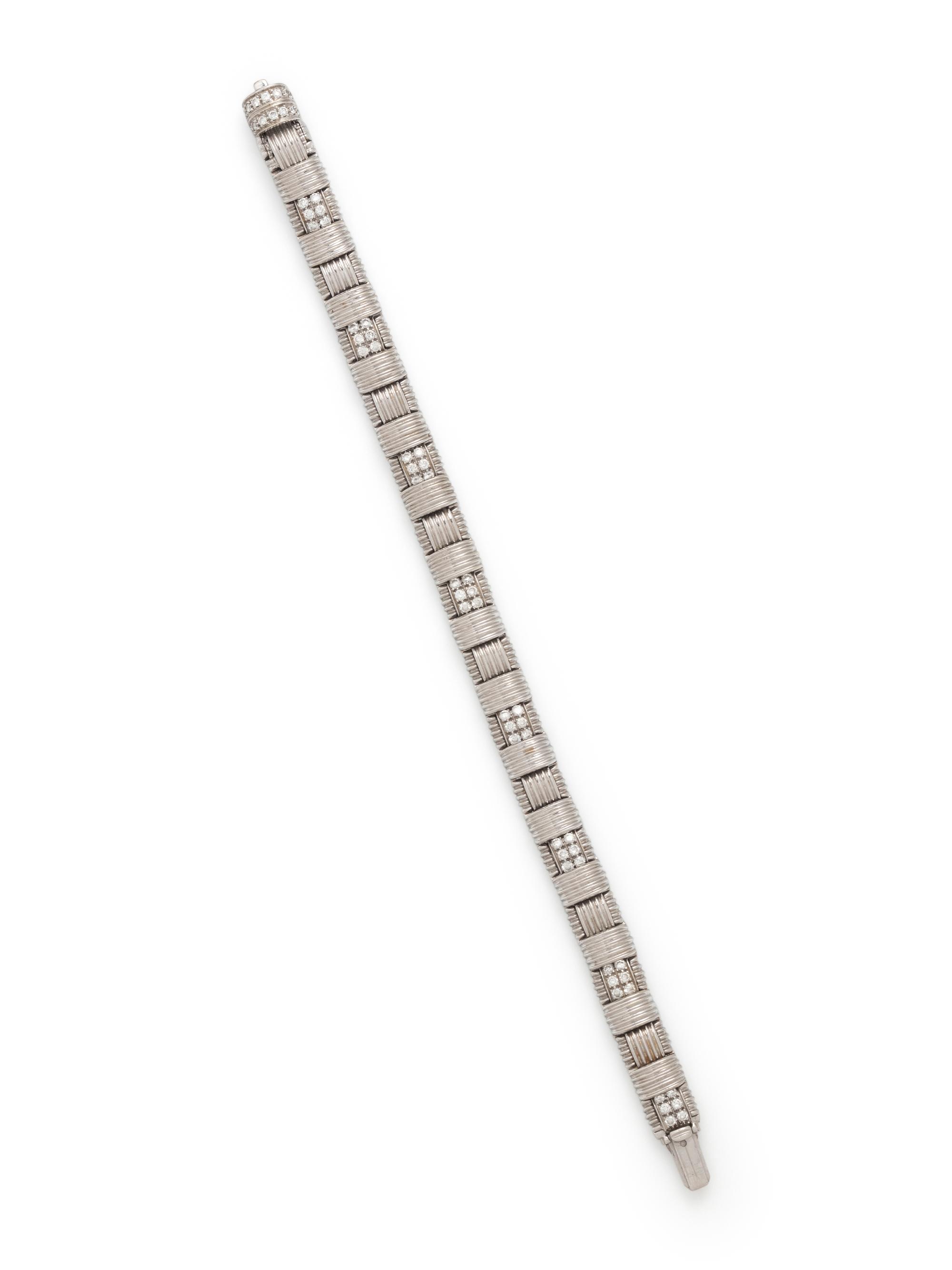 ROBERTO COIN, WHITE GOLD AND DIAMOND 'APPASSIONATA' BRACELET