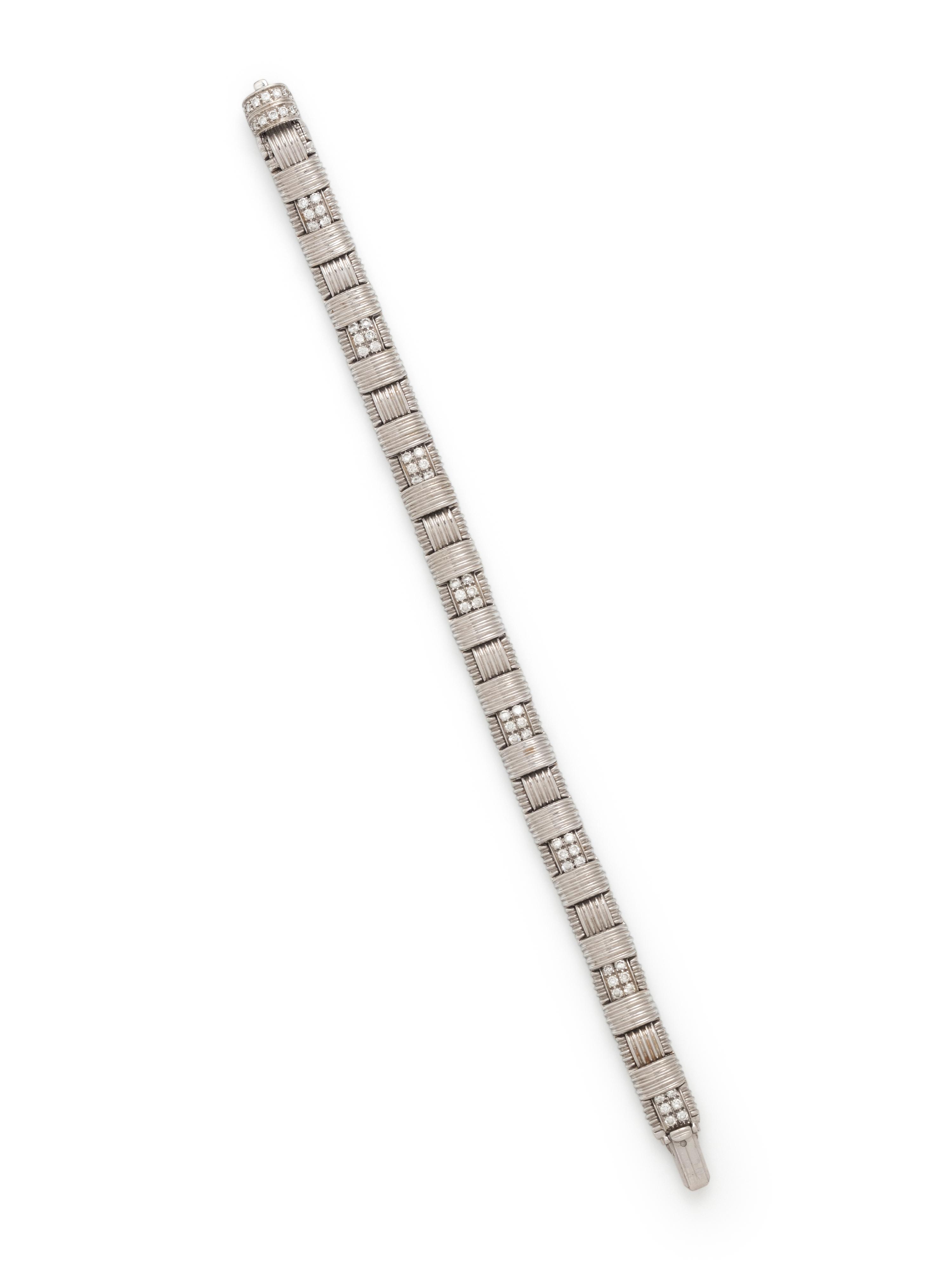 ROBERTO COIN, WHITE GOLD AND DIAMOND 'APPASSIONATA' BRACELET