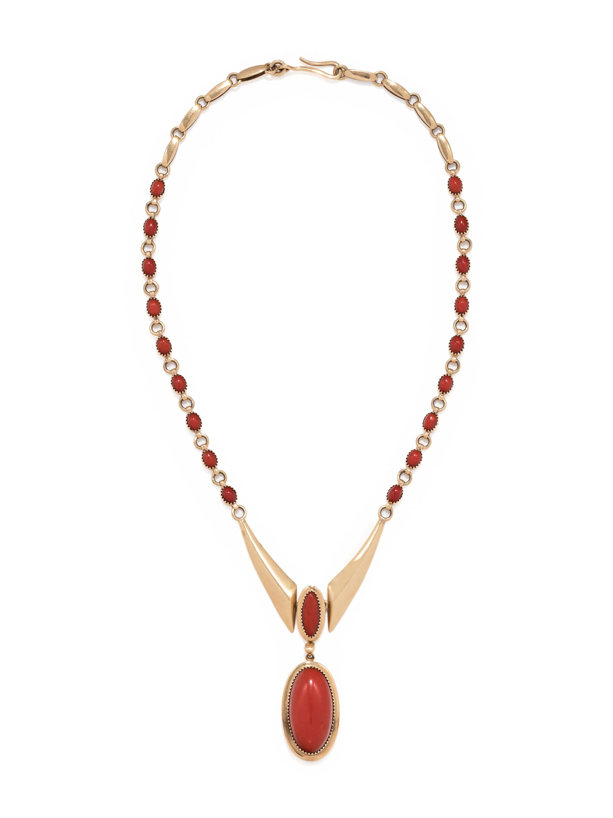YELLOW GOLD AND CORAL NECKLACE