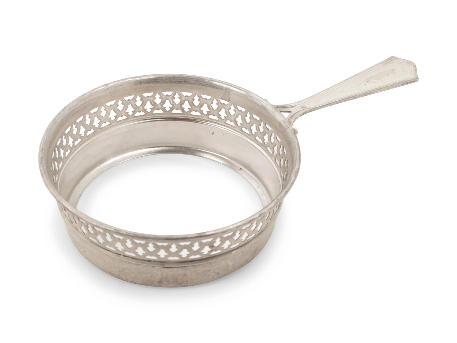 A Group of Sixteen American Silver Dessert Bowl Liners