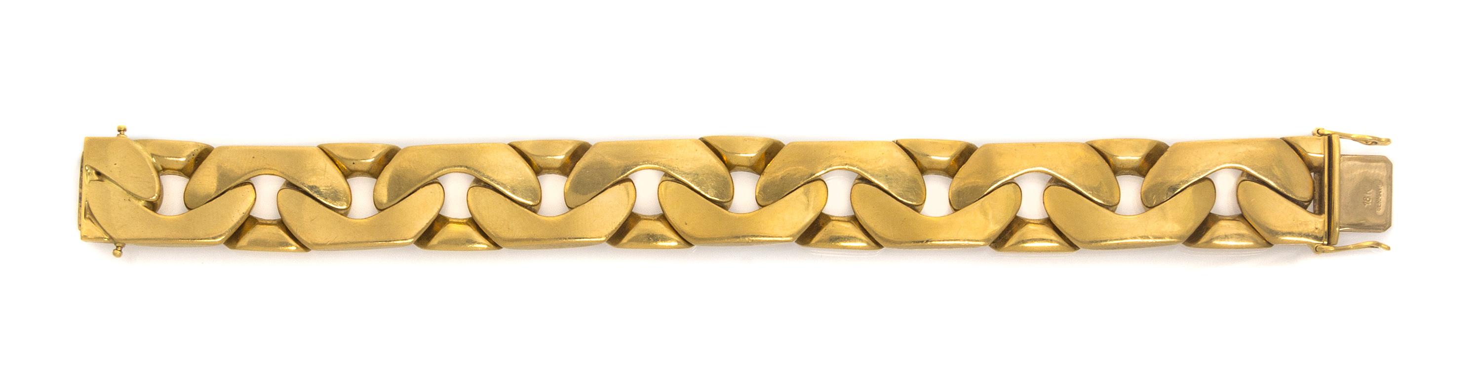 An 18 Karat Yellow Gold Link Bracelet, Cartier, 60.20 dwts.