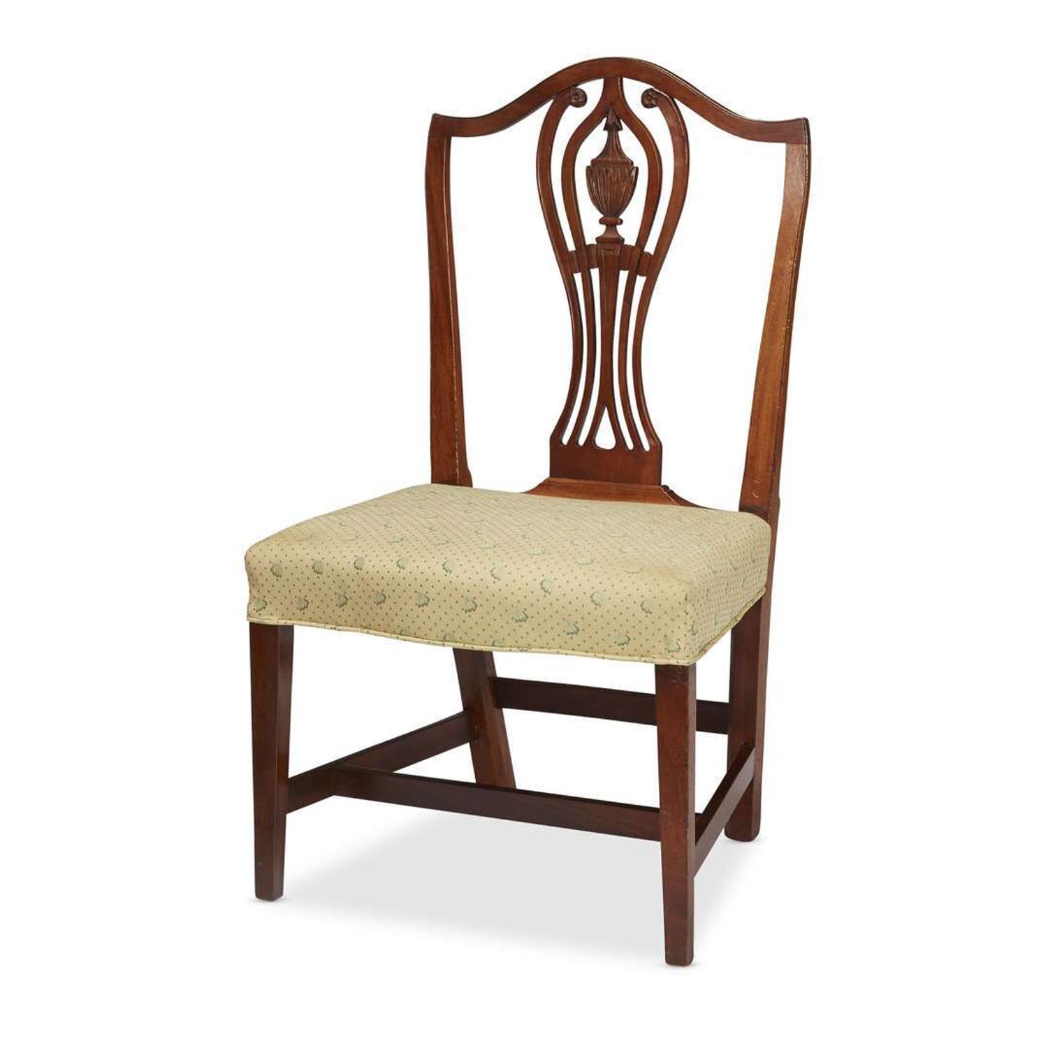 Federal carved mahogany urn-back side chair Rhode Island, circa 1800