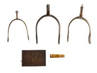 [CIVIL WAR] Miscellaneous accoutrements, including spurs, shoulder straps, militia buckle and 5-second fuse.