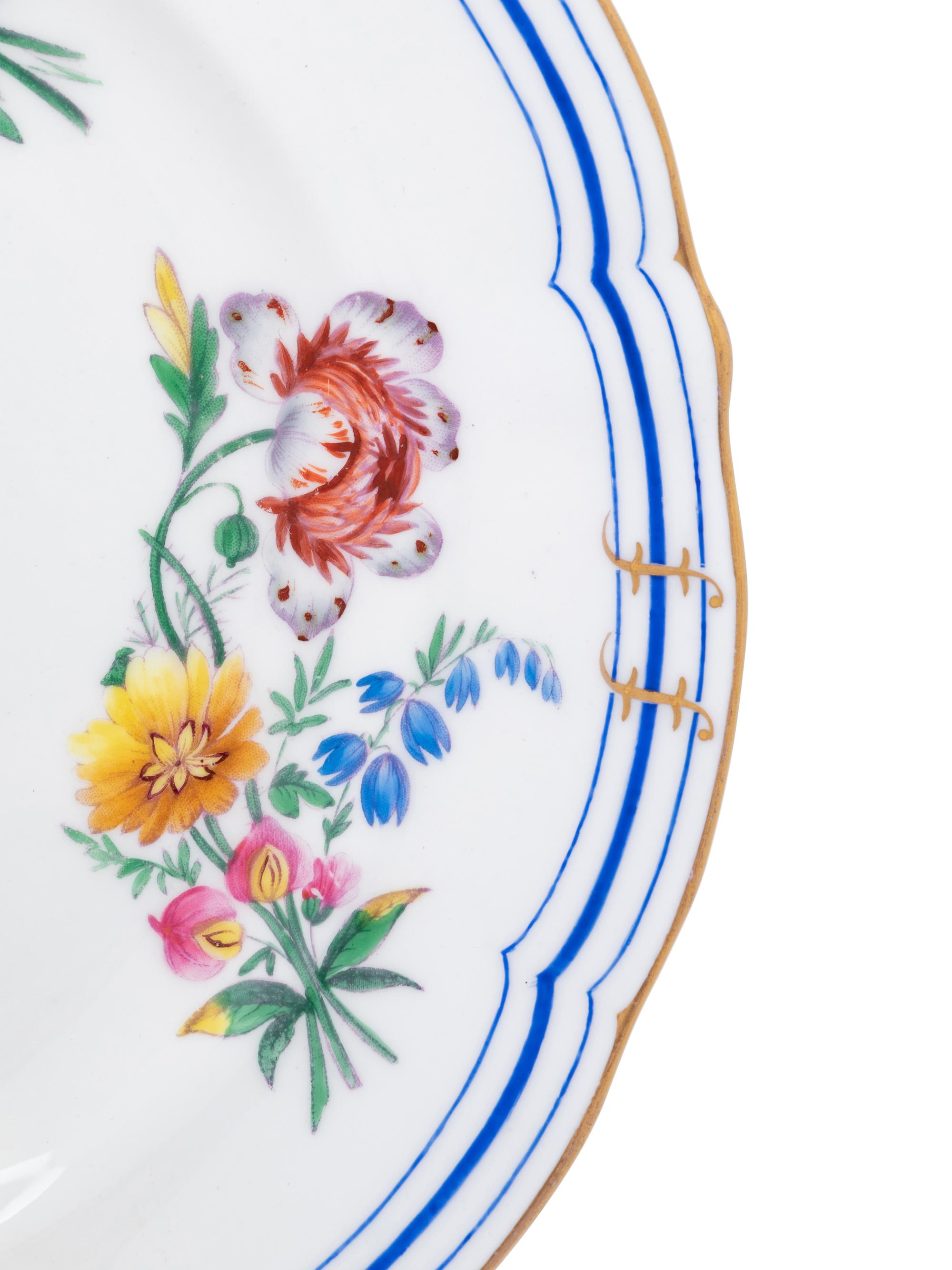 A Set of Sixteen Coalport Porcelain Plates
