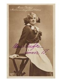 [20TH-CENTURY OPERA SINGERS]. A group of 5 signed photographs or photographic prints of opera singers from the 1910s, comprising images of: