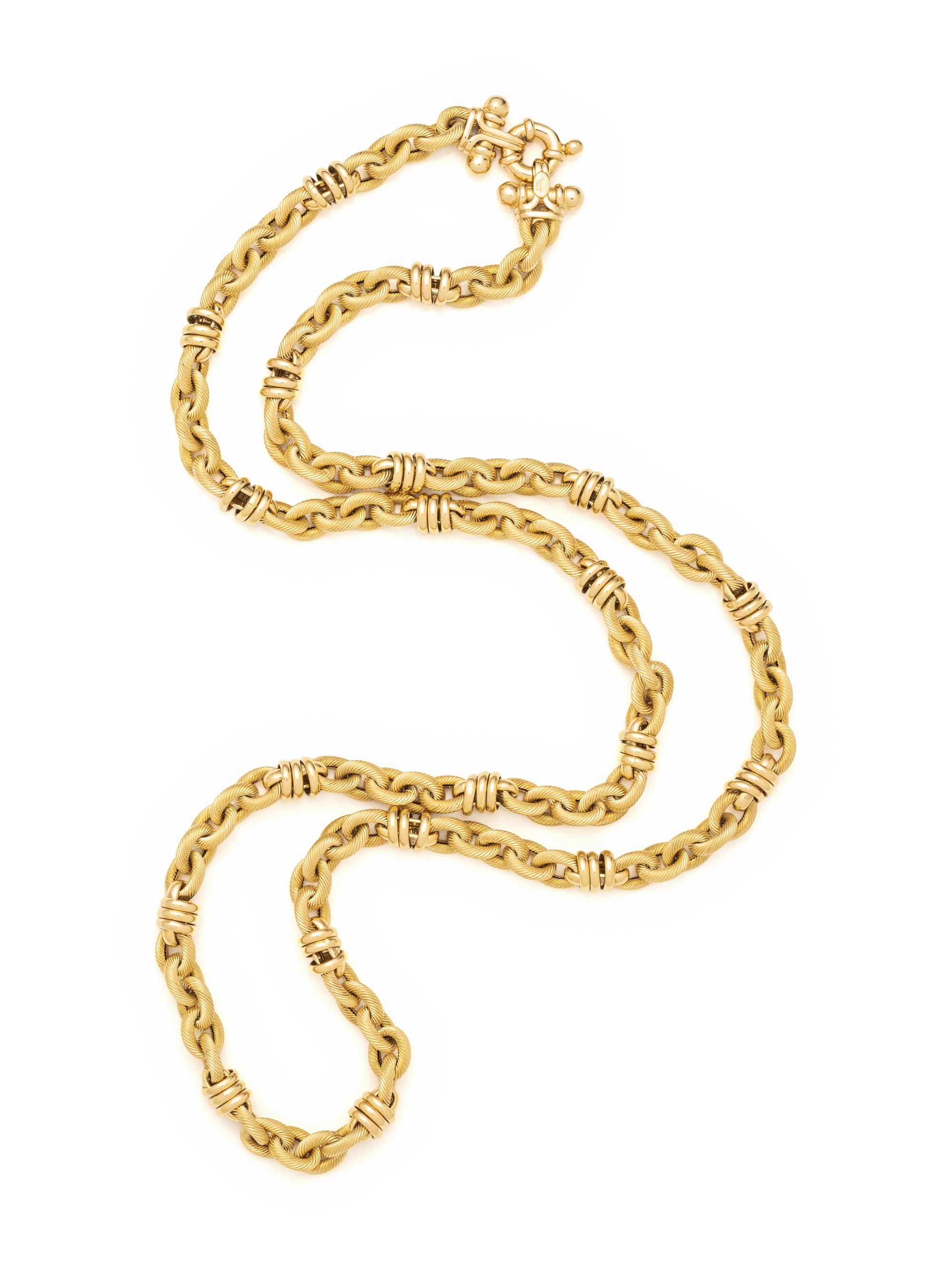 YELLOW GOLD NECKLACE