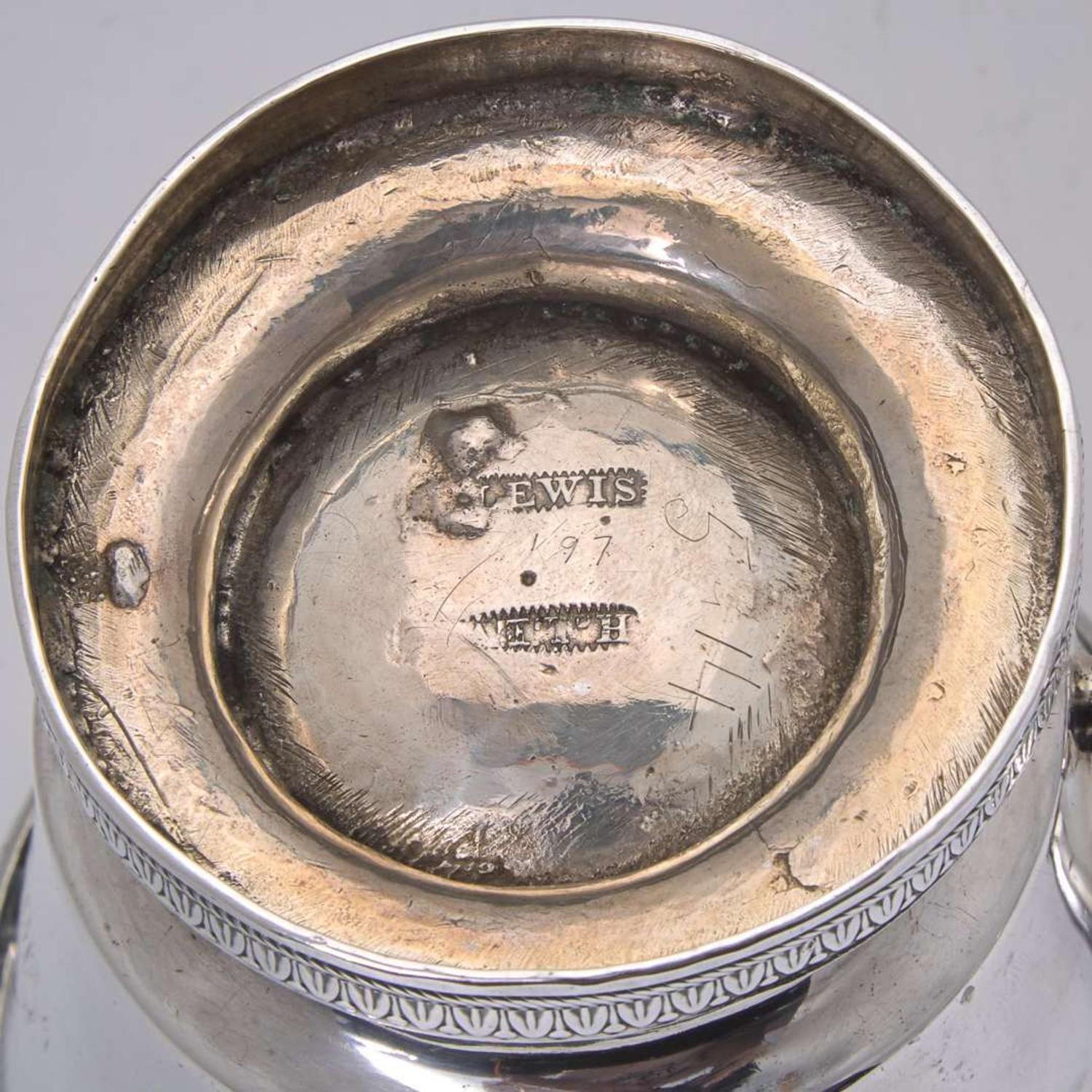 A Classical silver cup Harvey Lewis (c. 1783-1835), Philadelphia, PA, early 19th century